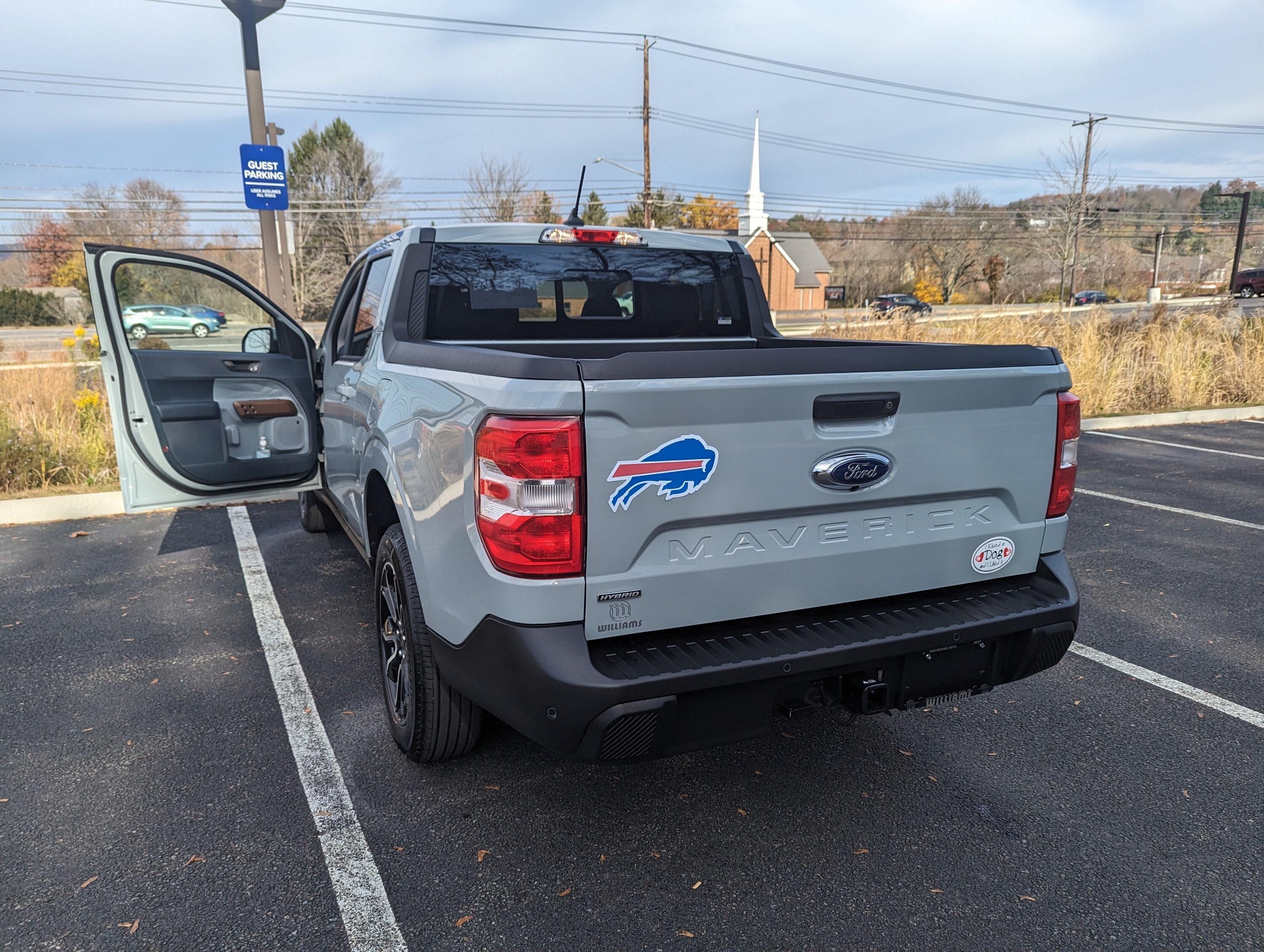 Ford Maverick 2023 Lariat for less than a 2024 XLT PXL_20231113_171523769_Original