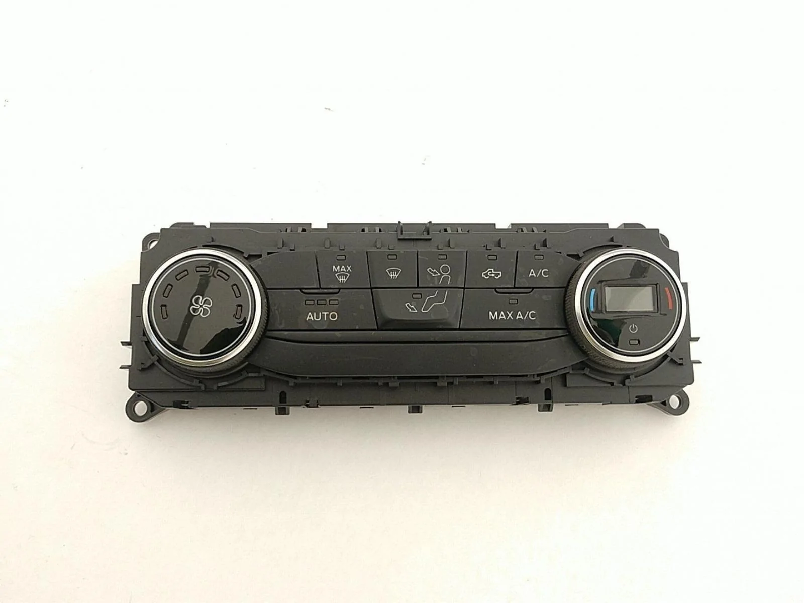 Ford Maverick Lariat Dual-Zone Climate Control Swap s-l1600 (6)