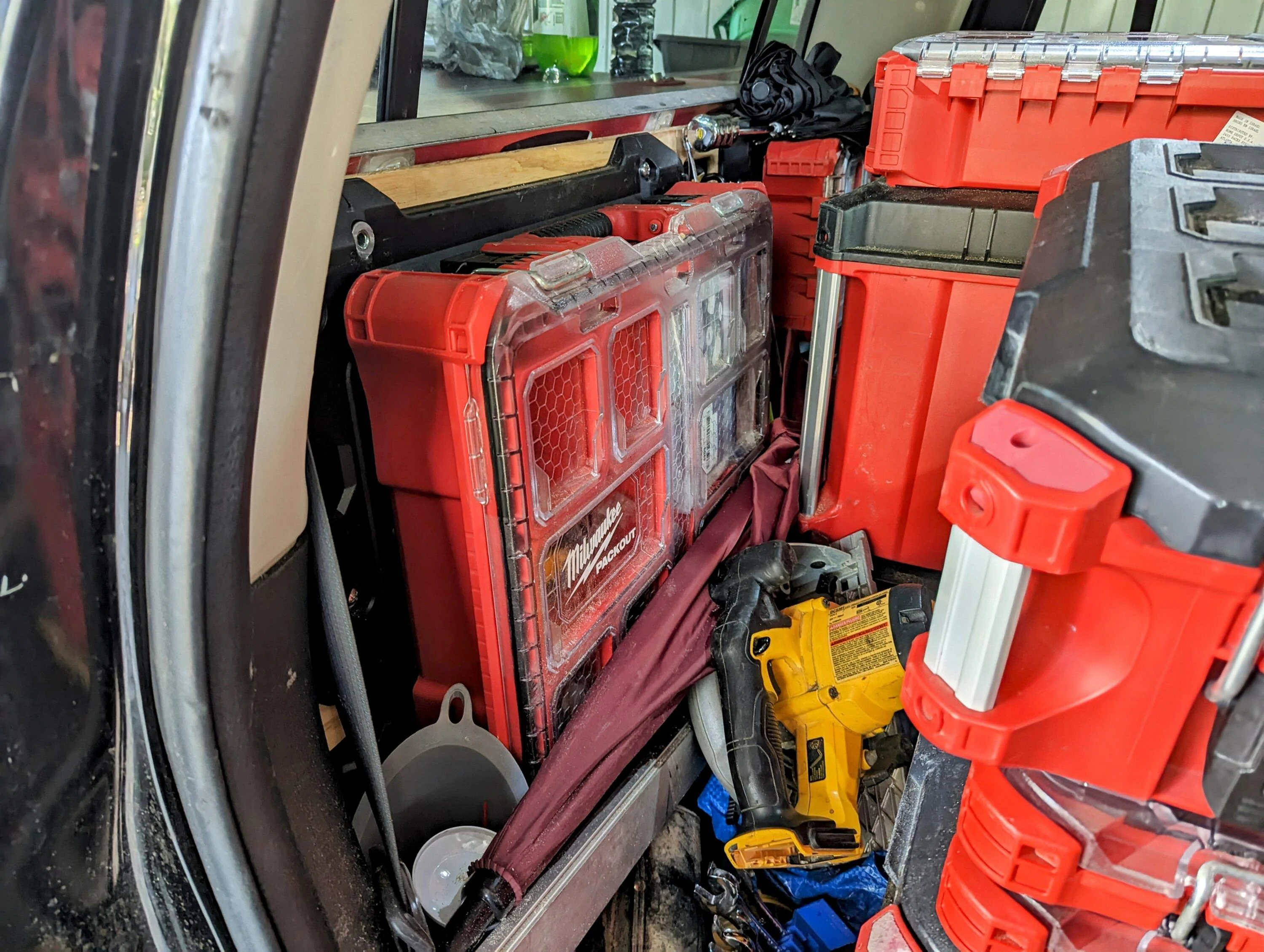Ford Maverick 2023 XLT Journeyman edition w/ homemade packout shelf PXL_20231207_210955799~2