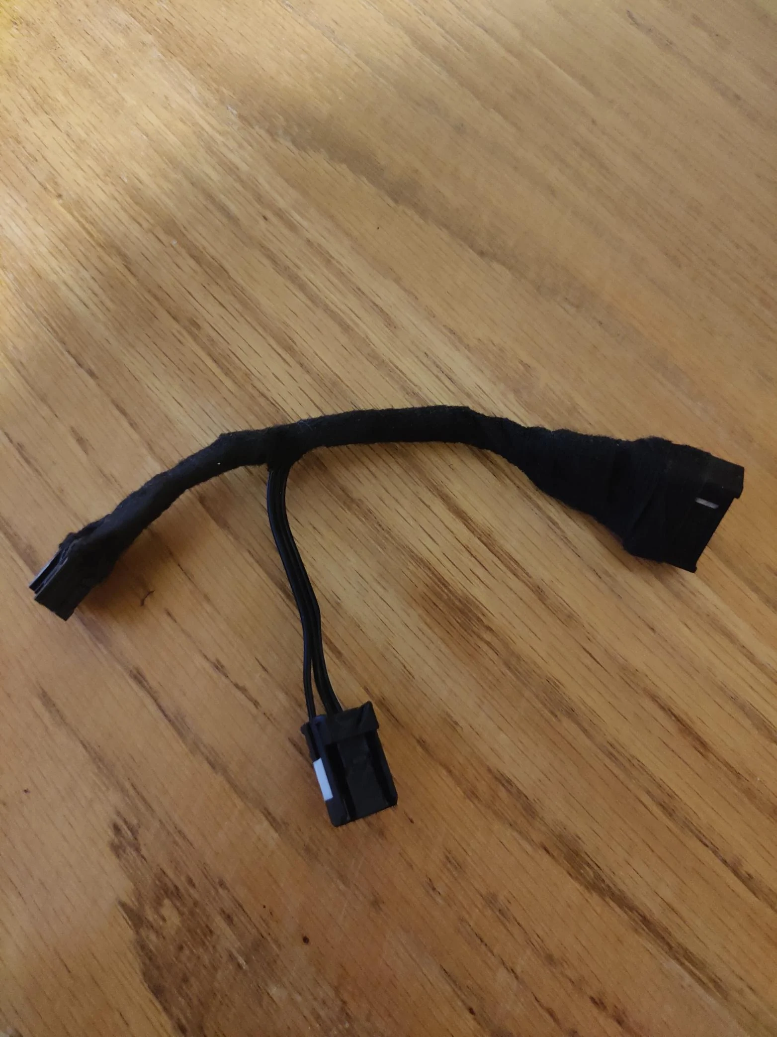 Ford Maverick Cheap auto-dimming, homelink mirror 1702248332114
