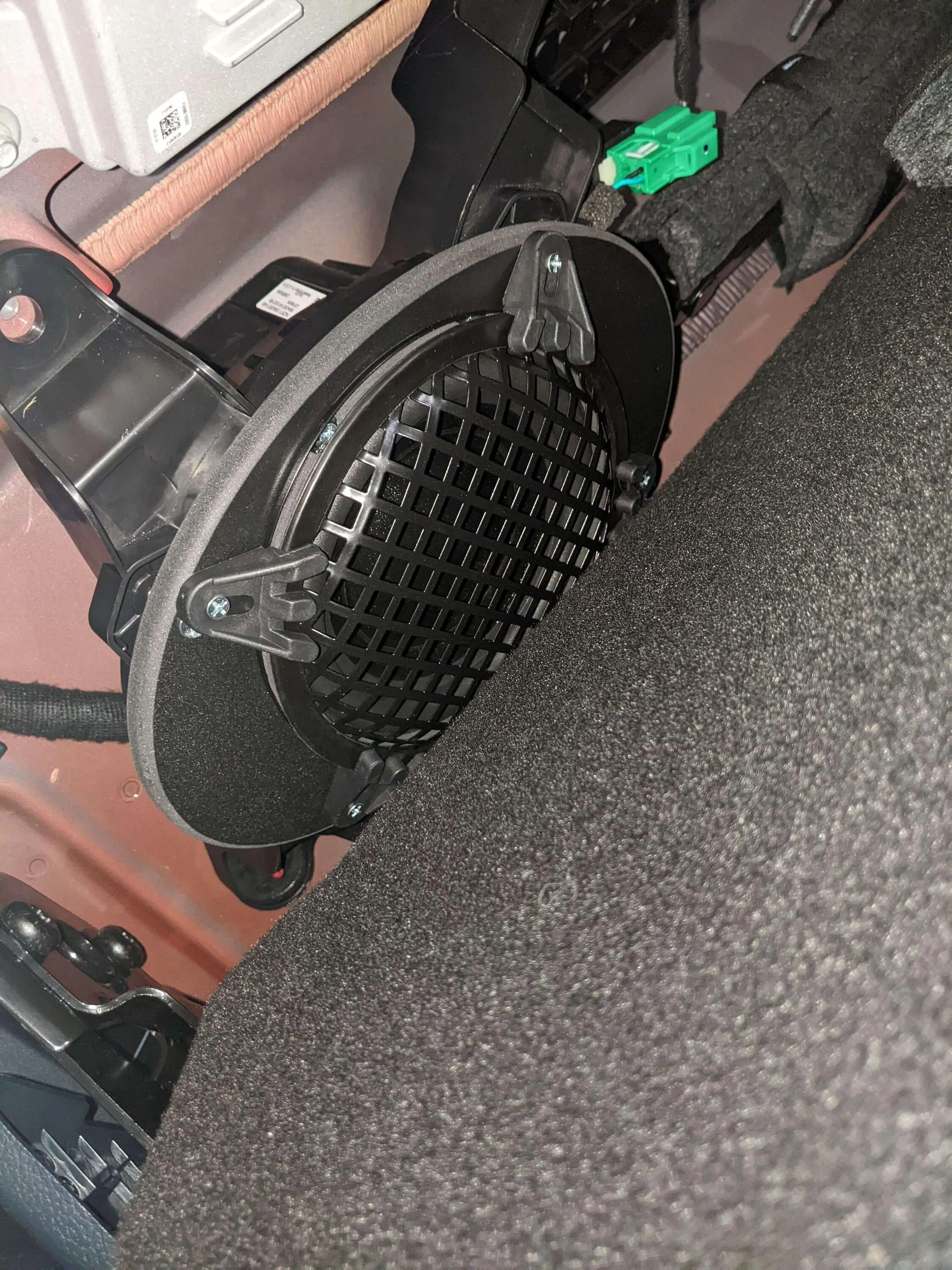 Ford Maverick Simple B&O upgrade and sub solution. sub5