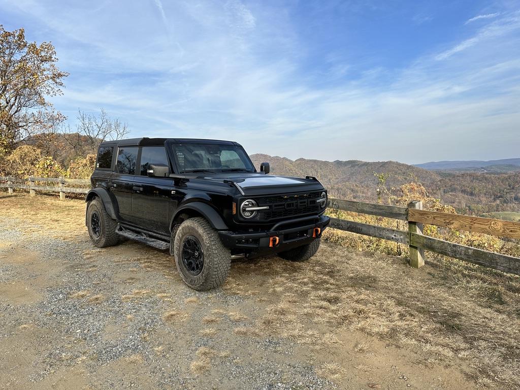Ford Maverick New 2024 XLT Hybrid shadow black with Black appearance/lux package D103B441-F306-466A-80F3-68A0FE220114_1_105_c