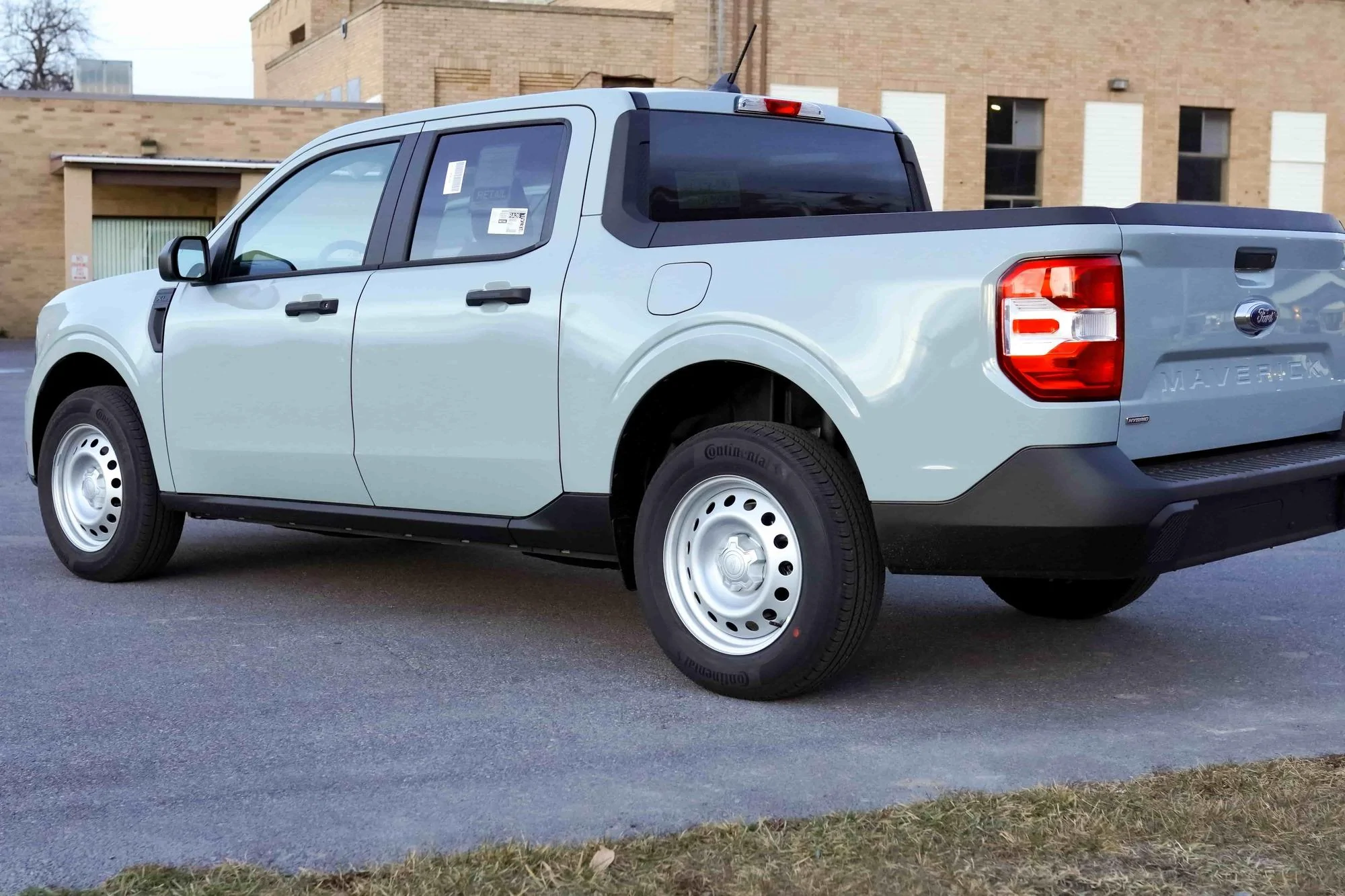 Ford Maverick 2024 Ford Maverick Hybrid XL - Cactus Grey - CoPilot360 DSC04102-min