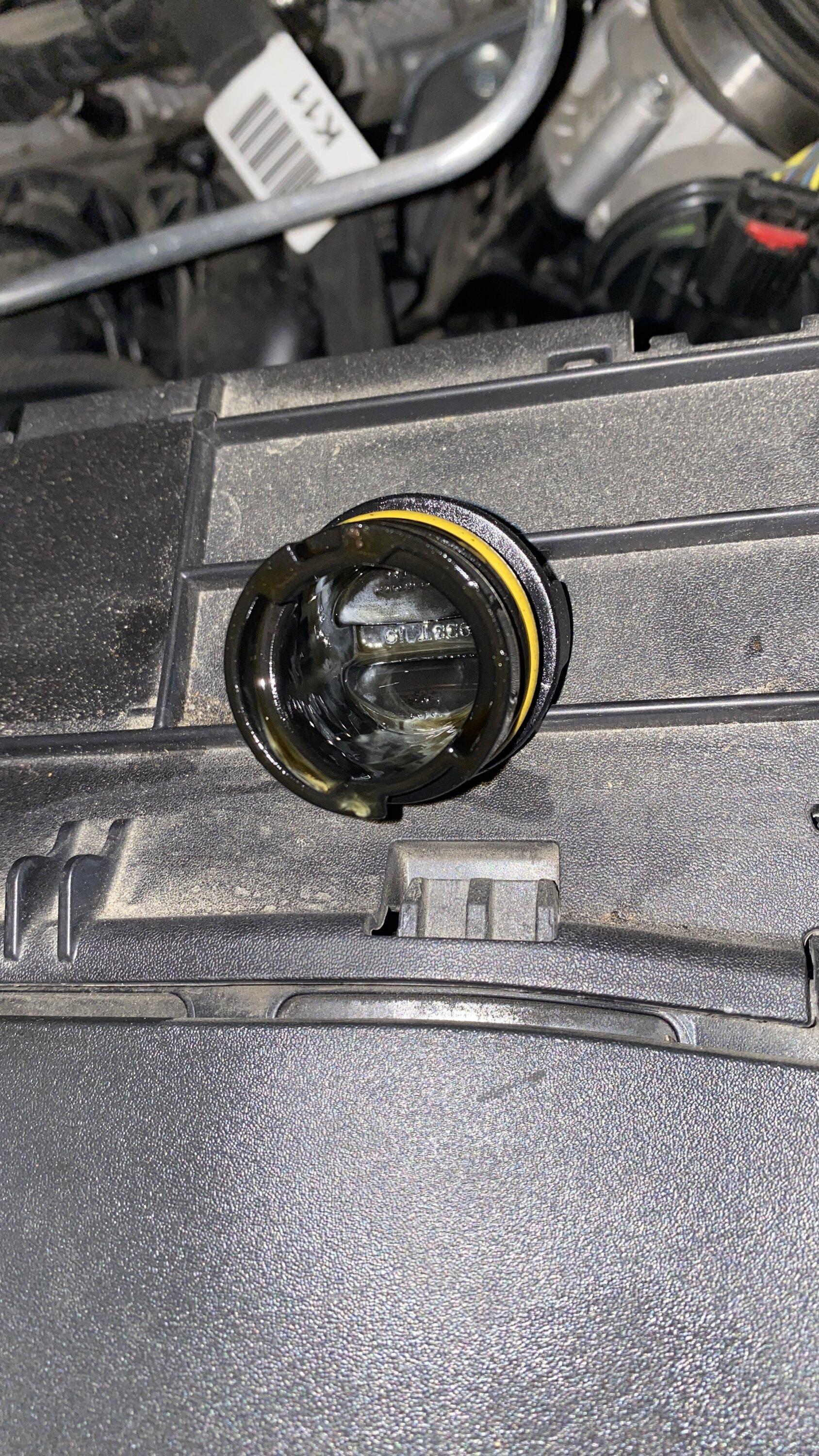 Ford Maverick 2023 Hybrid Oil Change Pudding Surprise! IMG_8947
