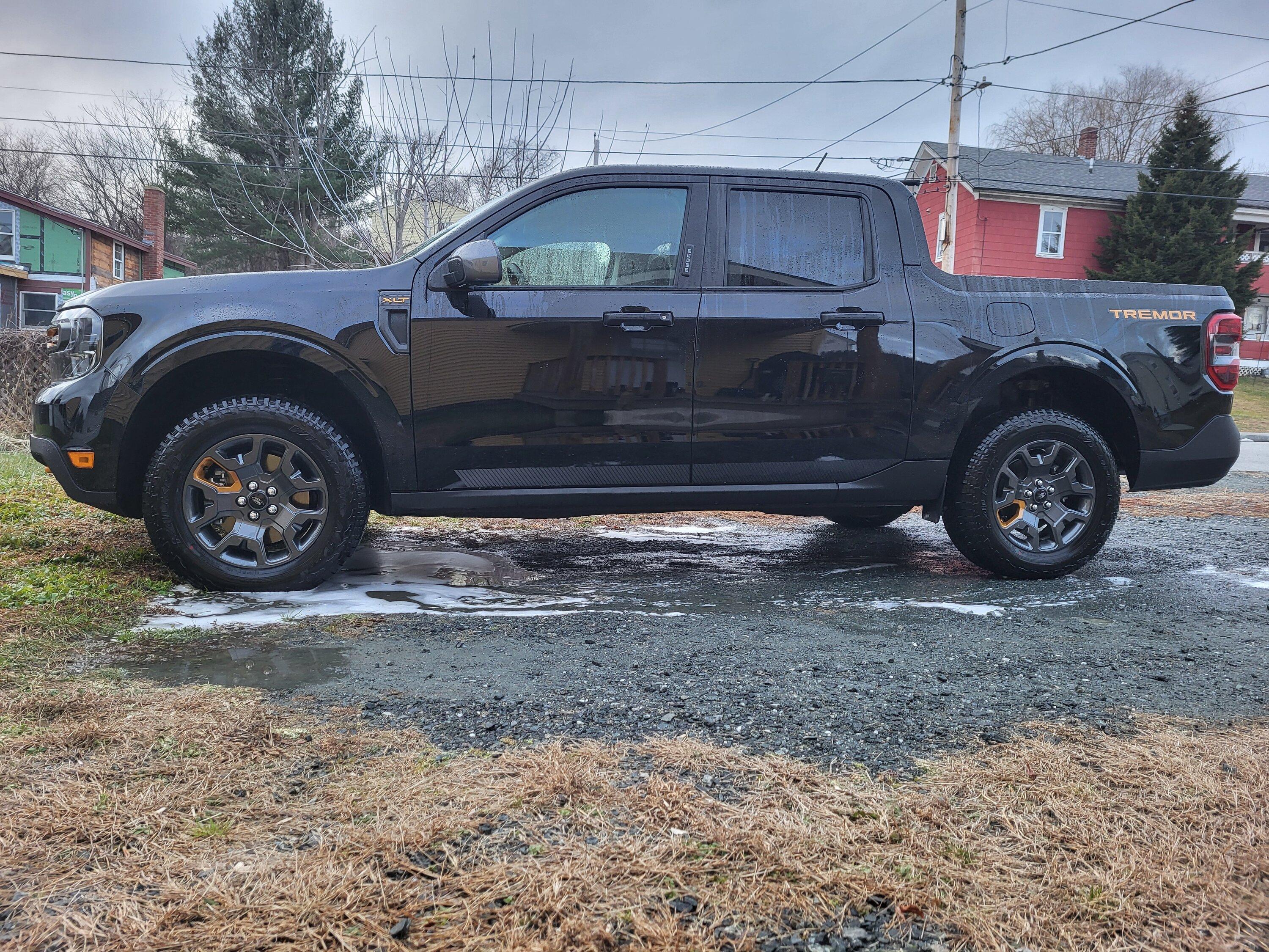 Ford Maverick Tremor Add-ons: Rokblokz, Scorpion Liner, & Gator Tonneau 20231209_152232