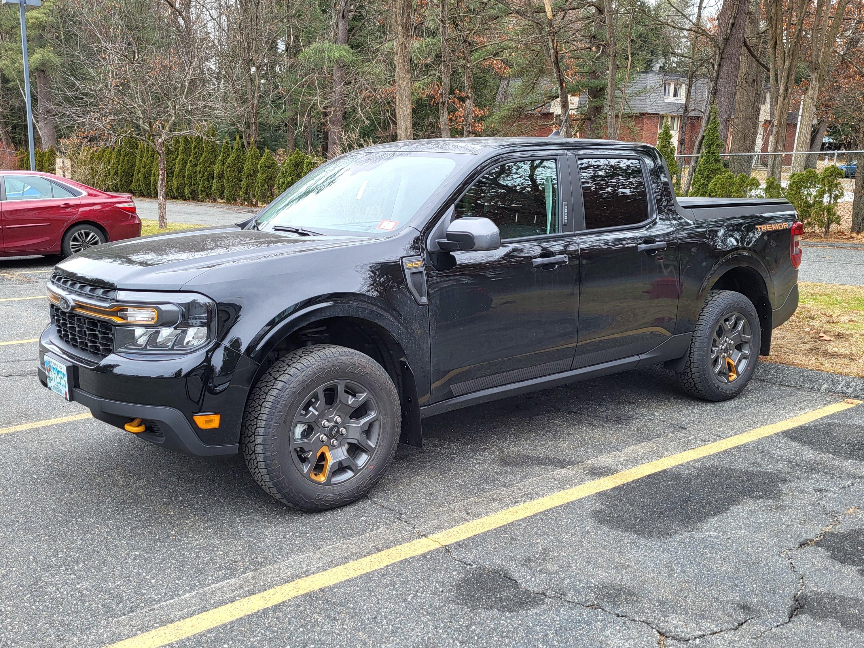 Ford Maverick Tremor Add-ons: Rokblokz, Scorpion Liner, & Gator Tonneau 20231217_103620