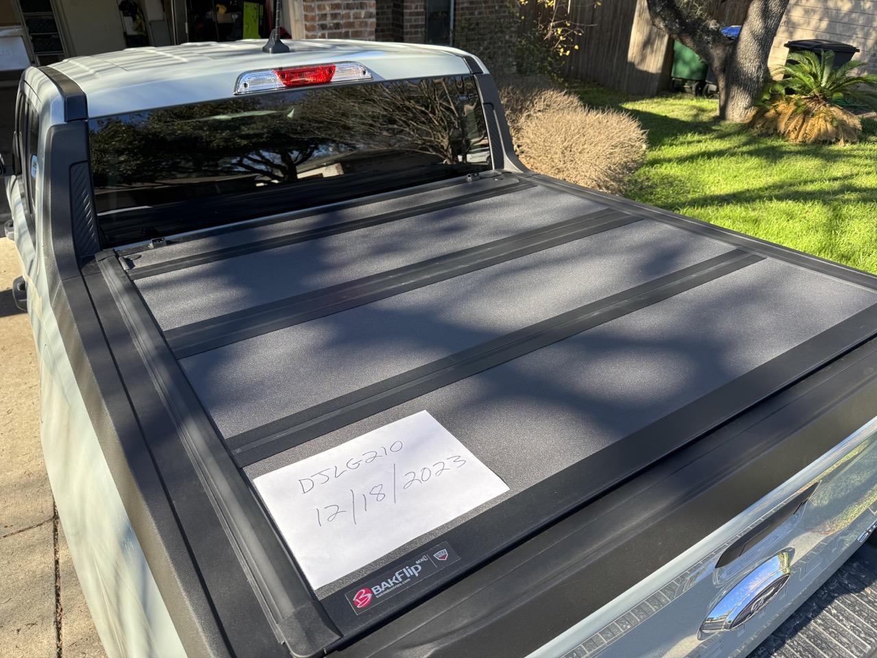 Ford Maverick BAKflip MX4 Hard Tri-fold Tonneau Cover (like-new) IMG_0204 Lar