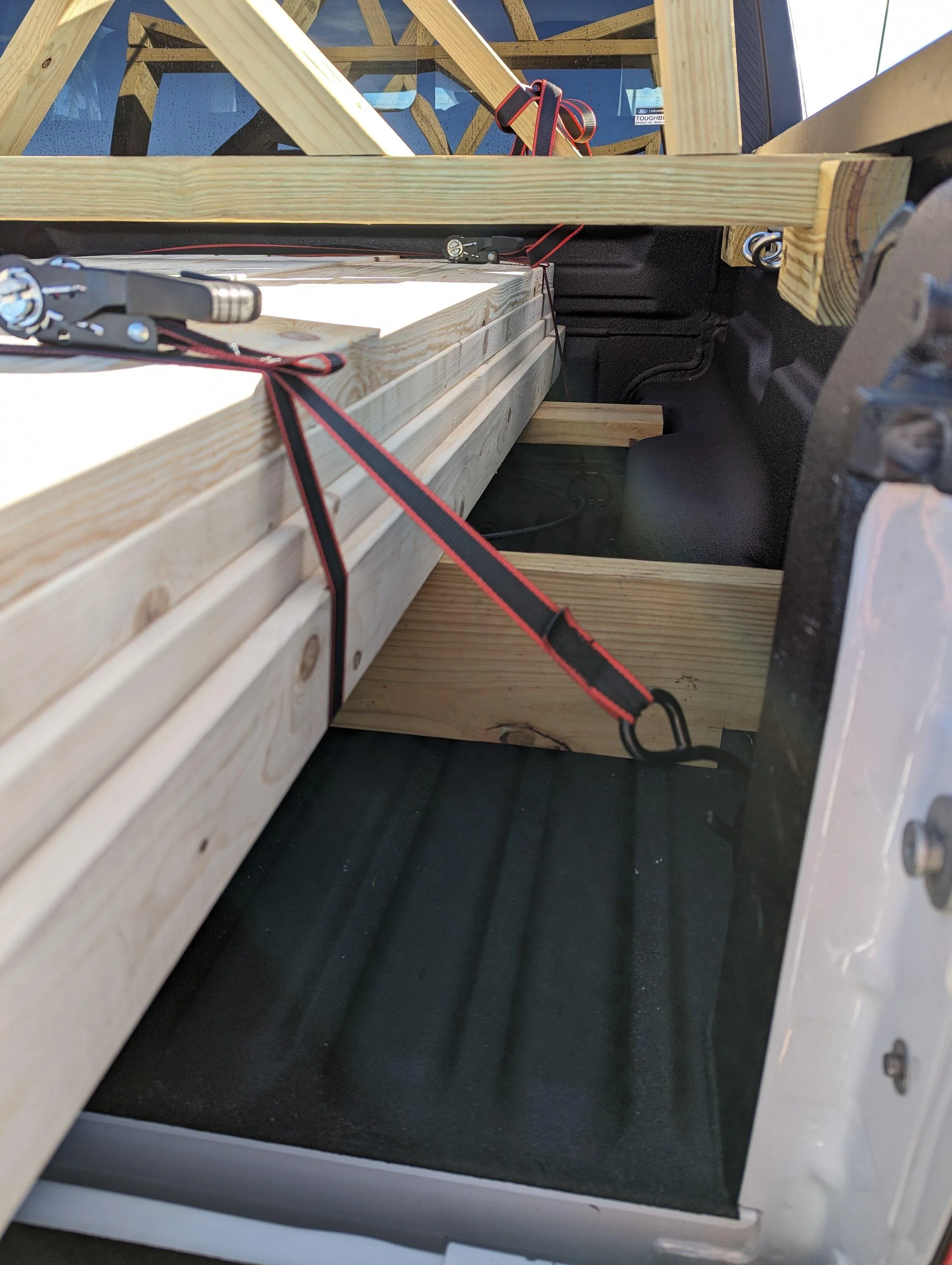 Ford Maverick How do you strap down lumber? PXL_20231218_204045067