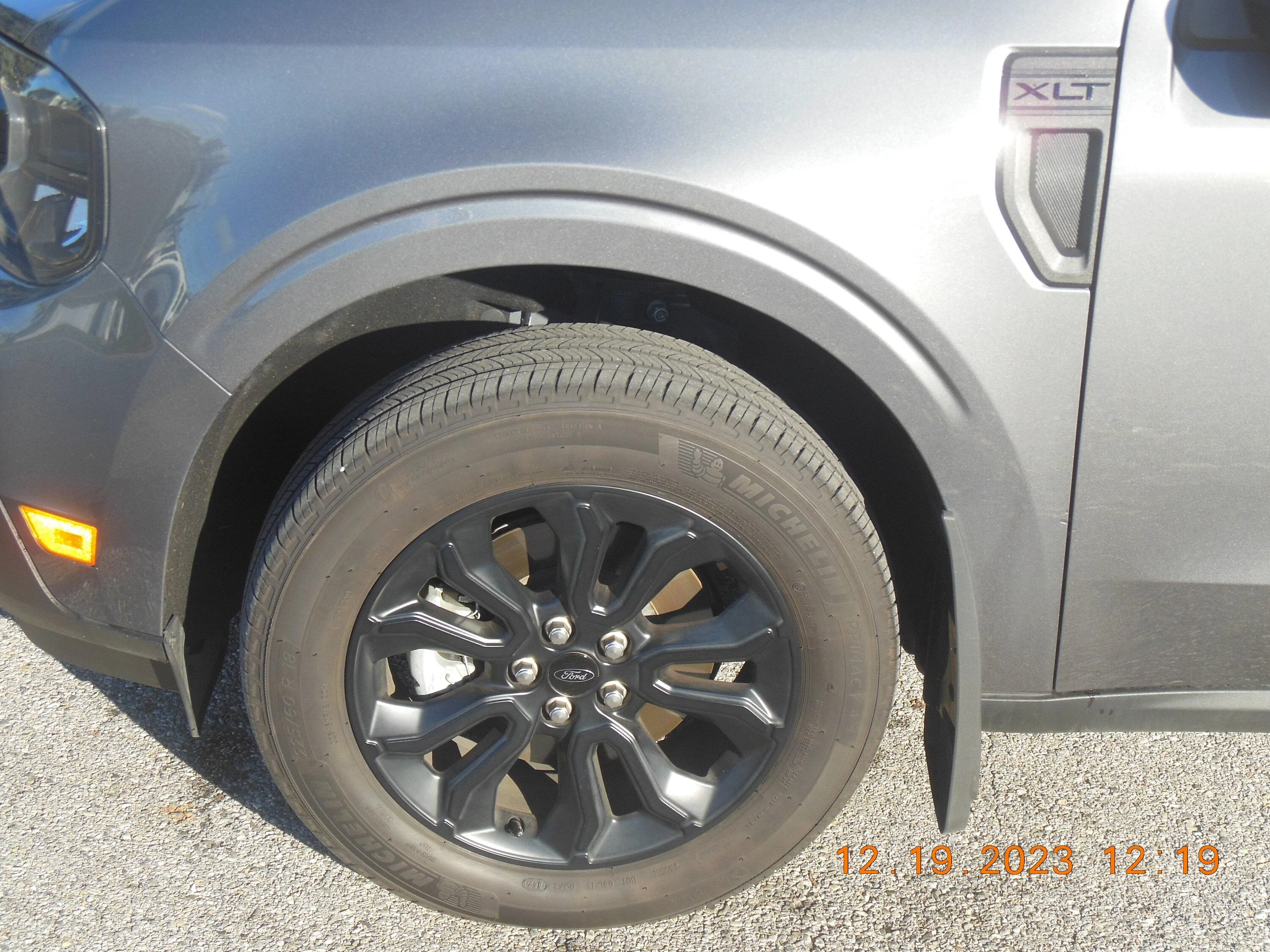 Ford Maverick Factory Tires Sizes & Wheels Specs For 2022 Maverick: Width, Offset, Bolt Pattern, Center Bore, Thread Size, Weight DSCN5789