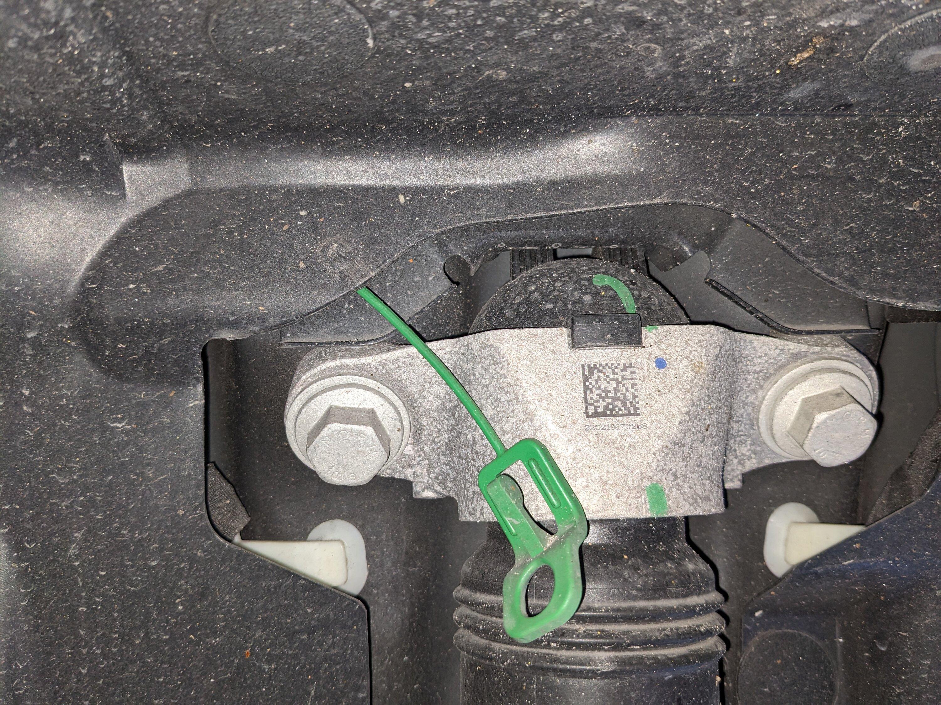 Ford Maverick Unknown Green Plastic Clip - Driver Rear Wheel well? PXL_20231219_175414650