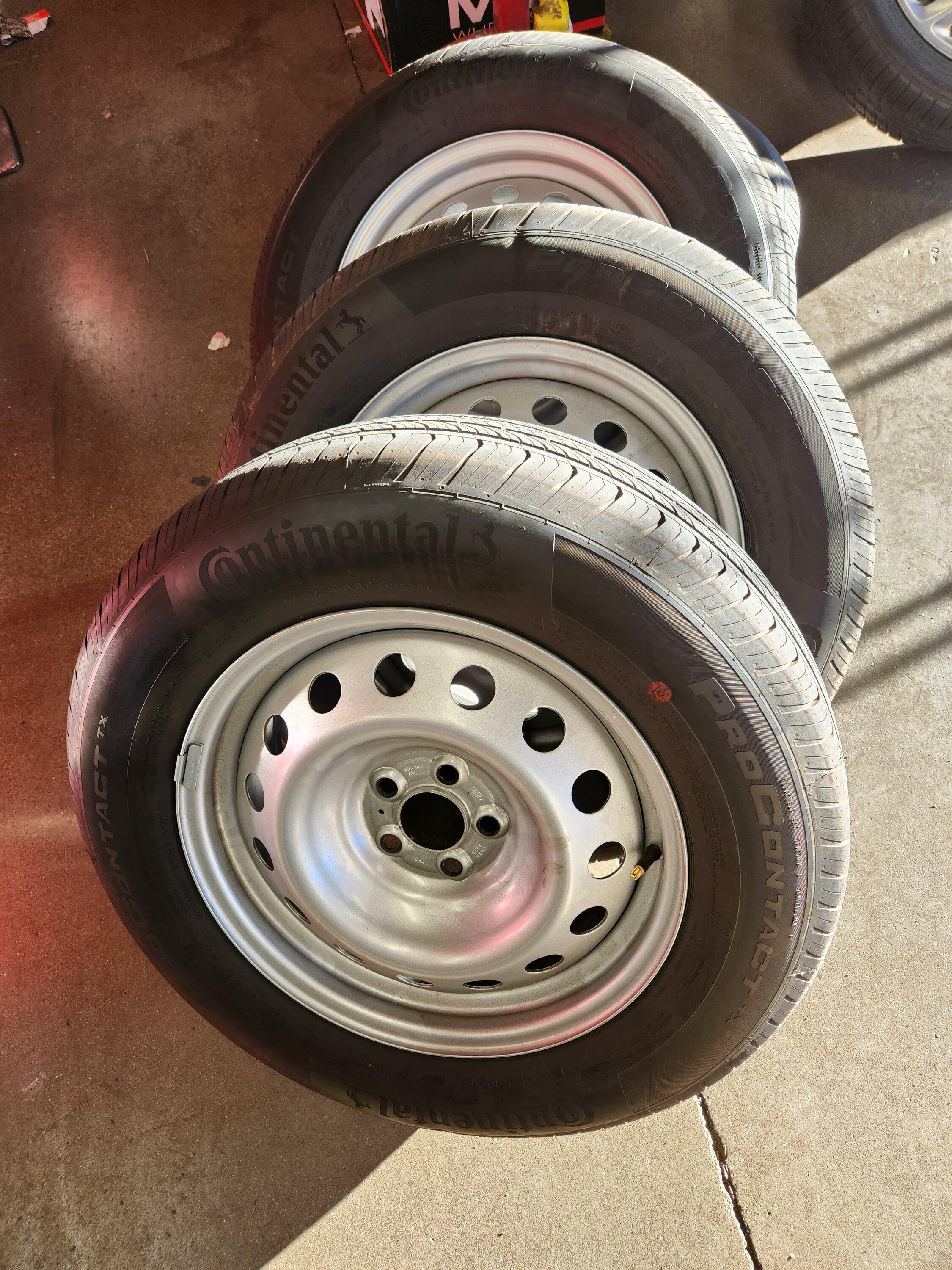 Ford Maverick XL Steelies with Tires 20231212_092523