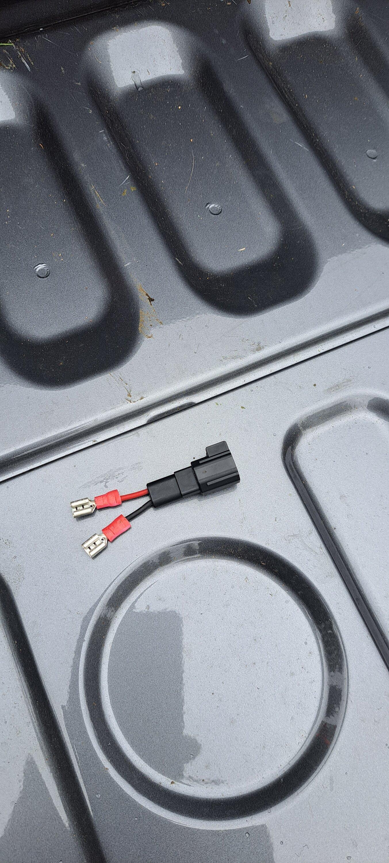 Ford Maverick 12v charger not using the cubby 20231227_123124