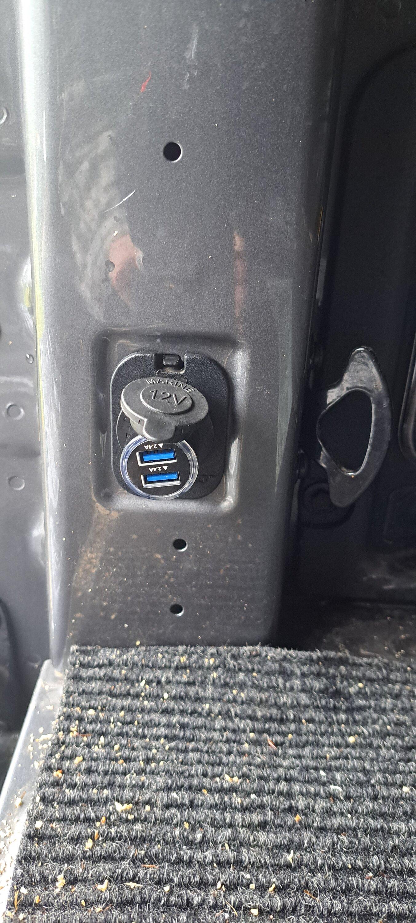 Ford Maverick 12v charger not using the cubby 20231229_100410