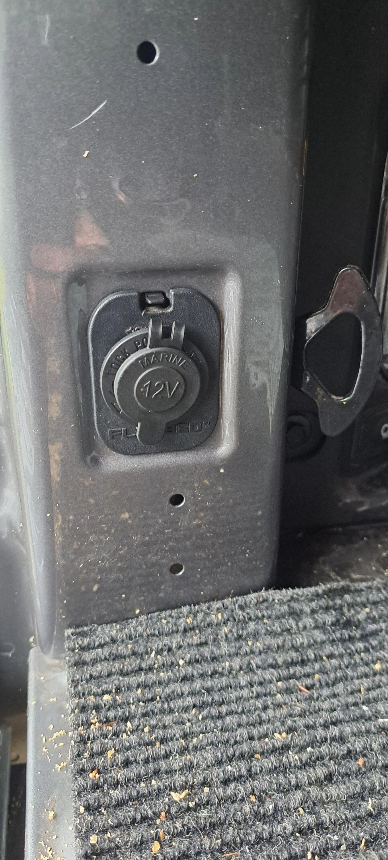 Ford Maverick 12v charger not using the cubby 20231229_100351
