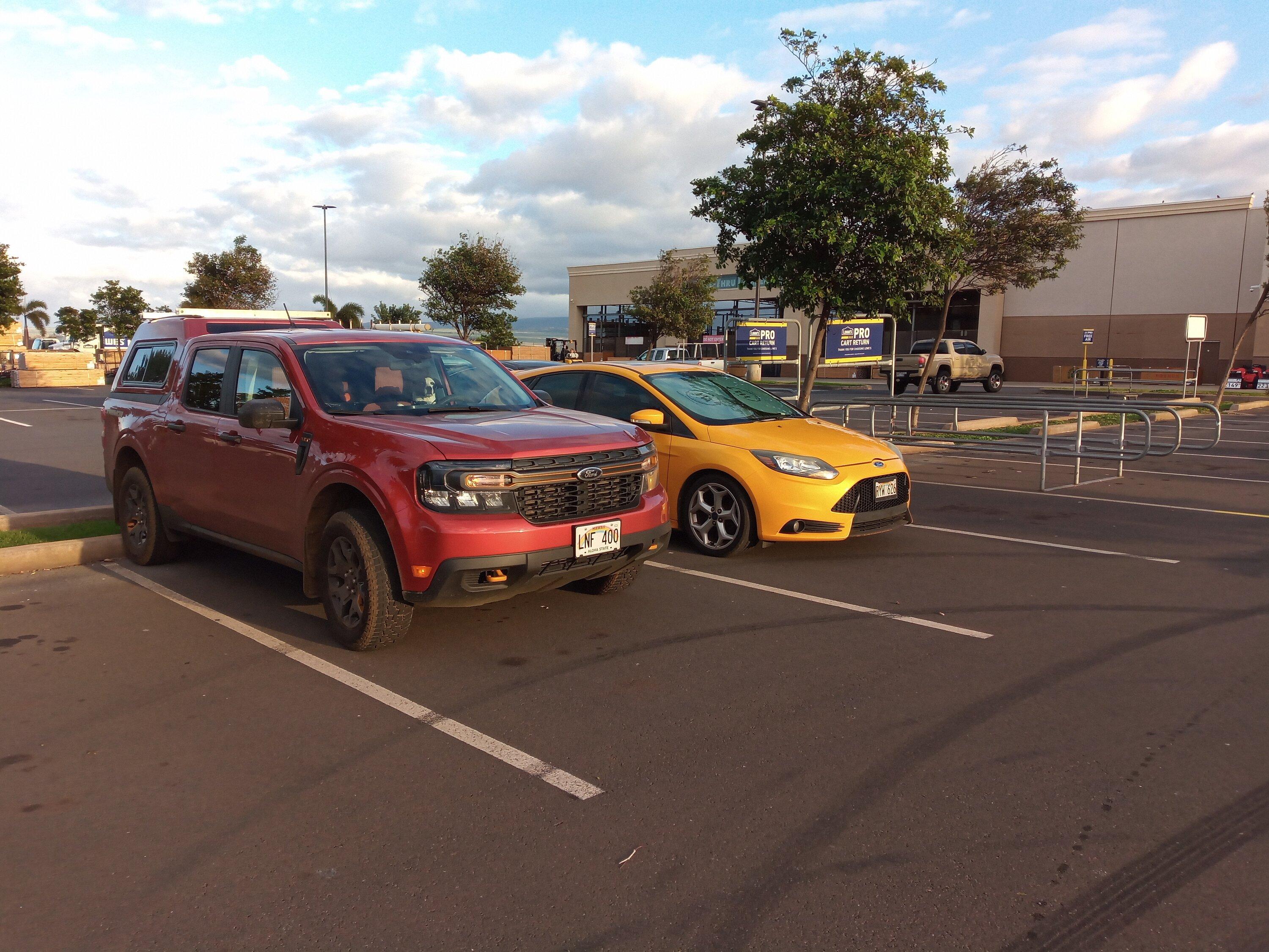 Ford Maverick Maverick versus older cousin IMG_20231224_165934_261