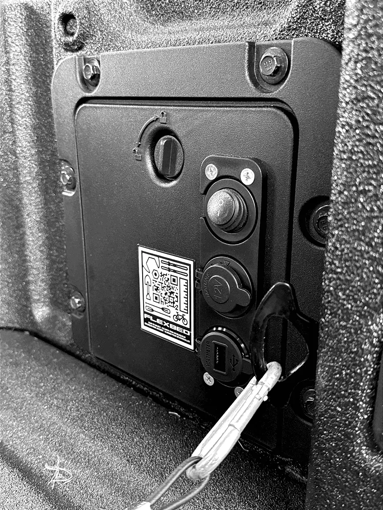 Ford Maverick Bryon's CO FX4 XLT Lux PCubbyBW