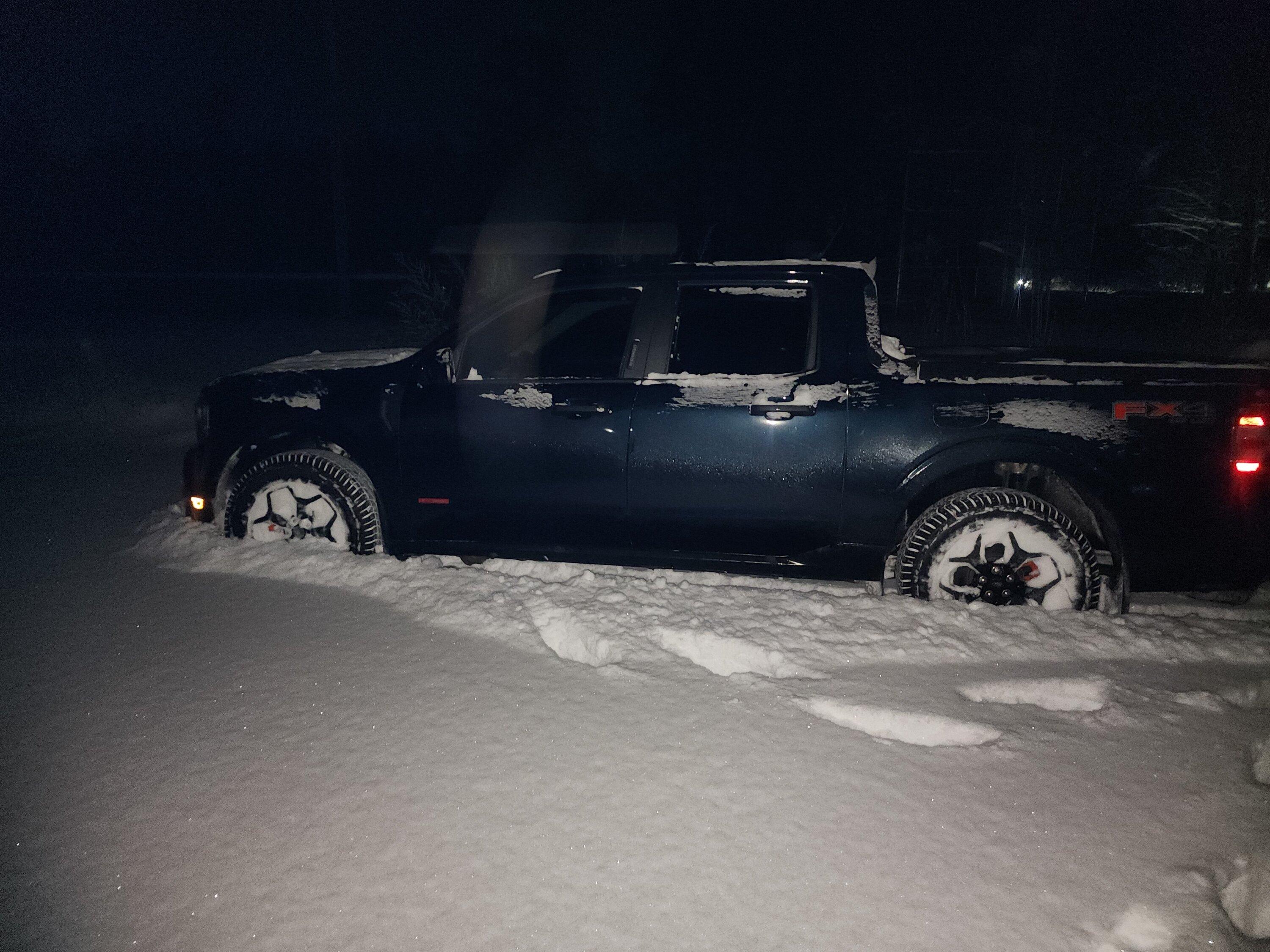 Ford Maverick First Time Snow Storm Performance Review (AWD Maverick in Wisconsin) 👍 20240108_055228
