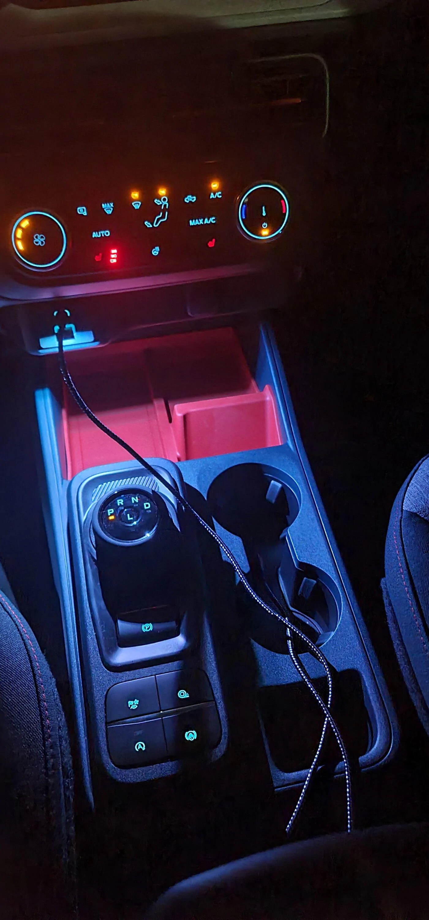 Ford Maverick USB LED for console lighting. Great Idea ! 20240110_202008