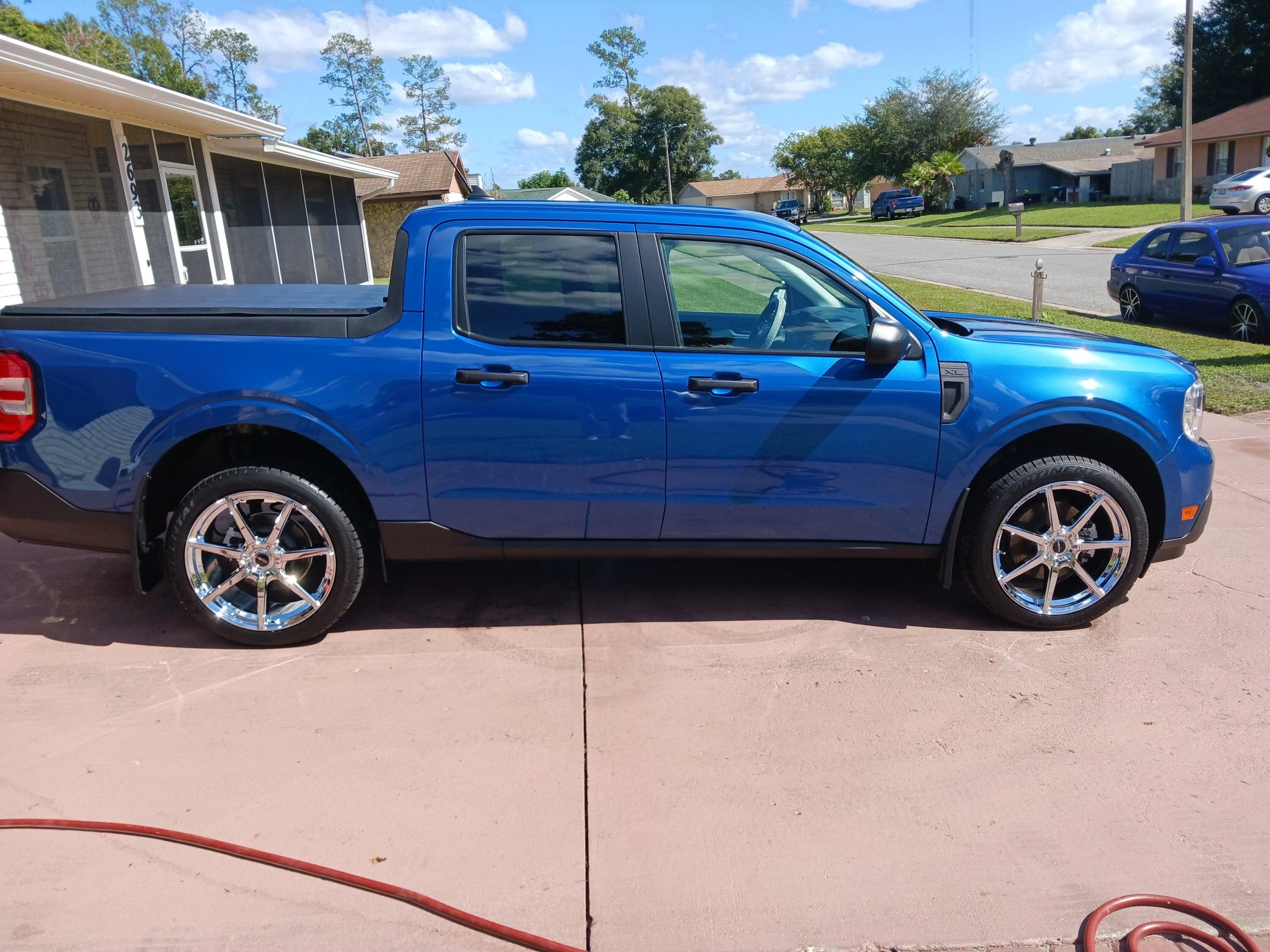 Ford Maverick Painted 20" wheels in Area 51 body color 20231029_135602
