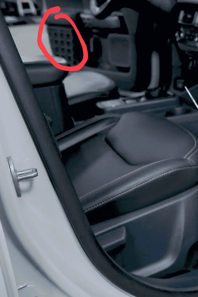 Ford Maverick JCR Interior Molle Panels - Thoughts? Screenshot_20240114-130550~3