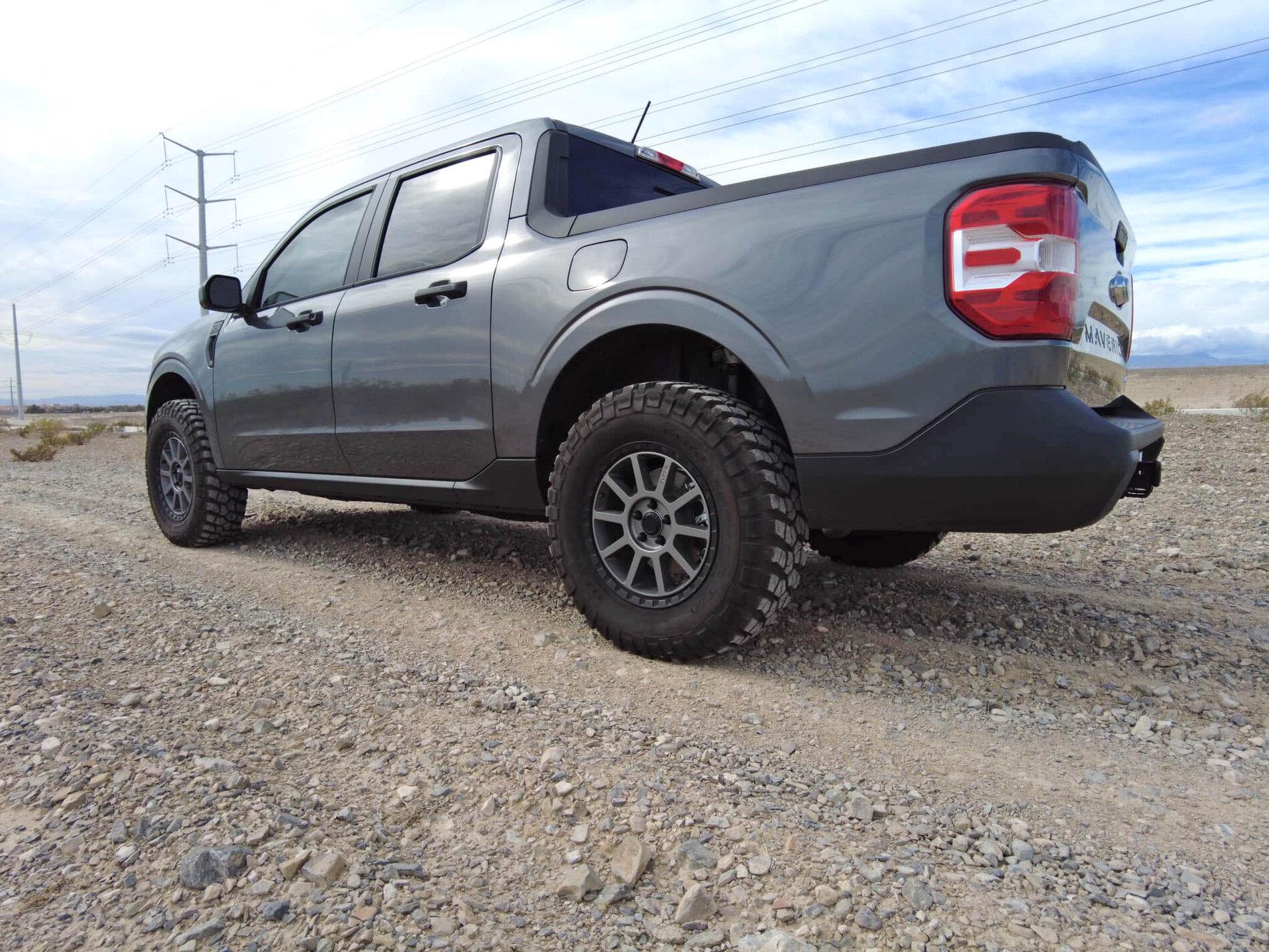 2022 Maverick 2%22 lift kit 255:75:17 BFgoodrich KM22 17x7.5 with 17%22 ALPHAequipt foxtrot wh...jpg