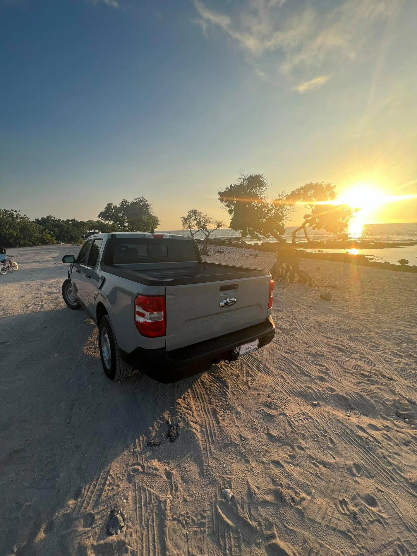 Ford Maverick CACTUS GRAY Maverick Photos Thread Cactus Gray Maverick XL on beach 2