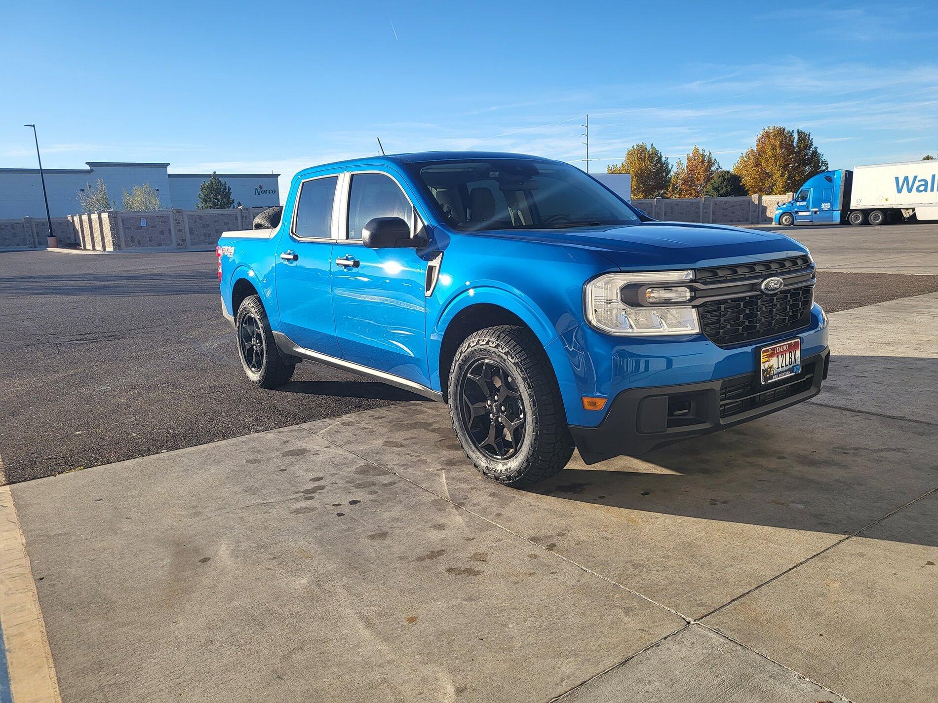Ford Maverick VELOCITY BLUE Maverick Photos Thread 20% tint on velocity blue 2022 ford Maverick 2