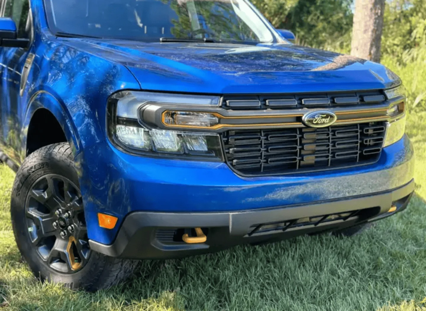 Ford Maverick Tremor available Atlas blue 💙 Lariat Screenshot_20231021-194032