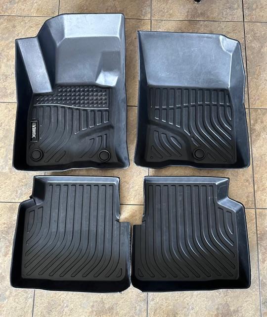 Ford Maverick GONE!   VIWIK Tray-style floor mats for EB Maverick - FREE ! ! ! IMG_1907