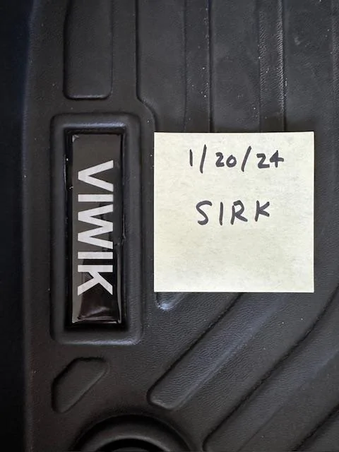 Ford Maverick GONE!   VIWIK Tray-style floor mats for EB Maverick - FREE ! ! ! IMG_1908