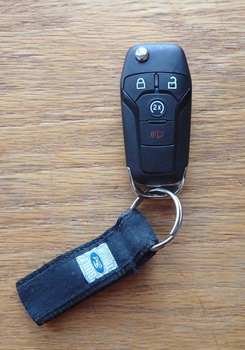 Ford Maverick What's on your Maverick keys / keychain? Remote