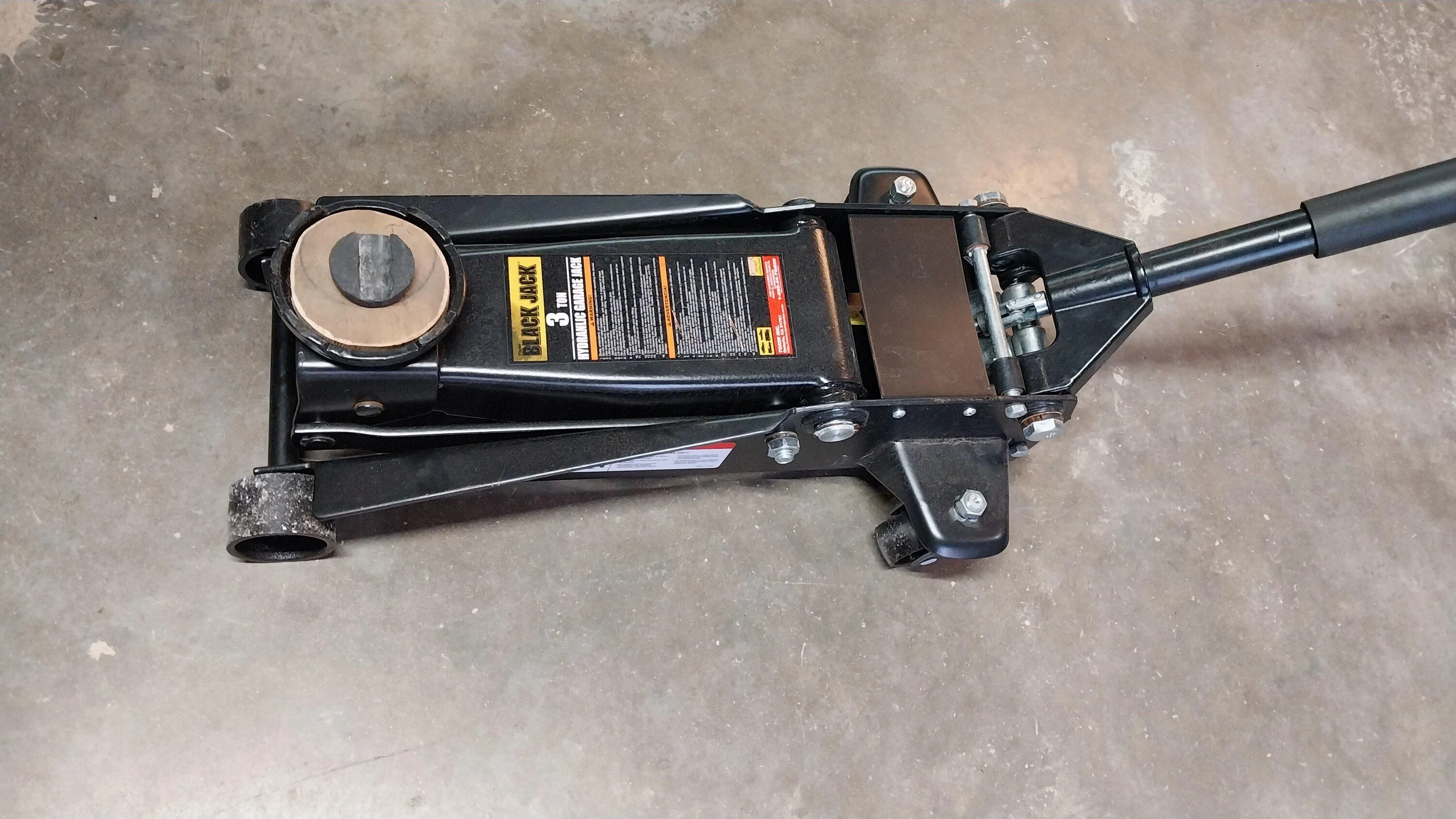 Ford Maverick Tire Rotation: Pinch Weld Protectors, Jack Point Musings 20240107_165234
