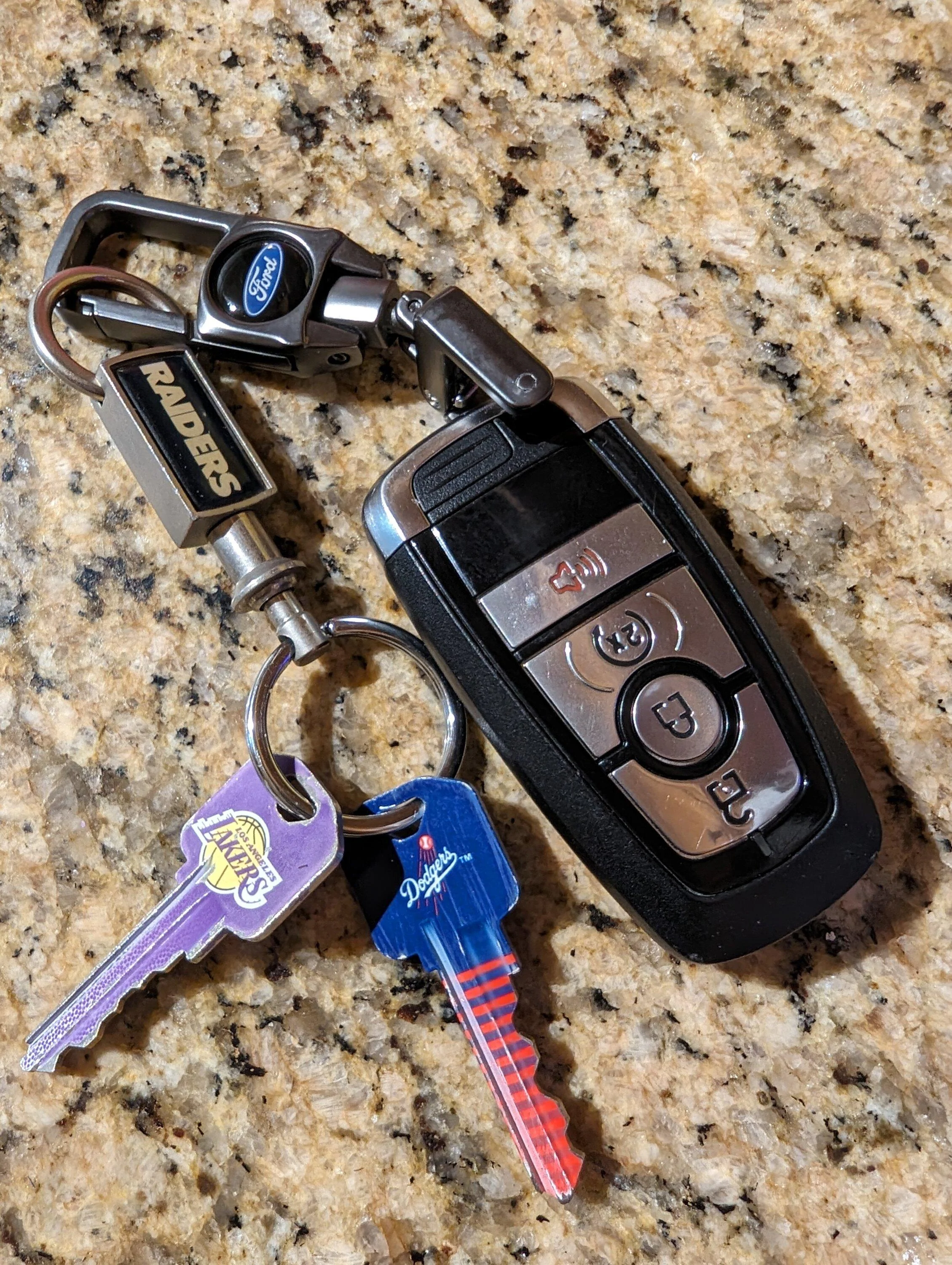Ford Maverick What's on your Maverick keys / keychain? PXL_20240128_041526569.NIGHT