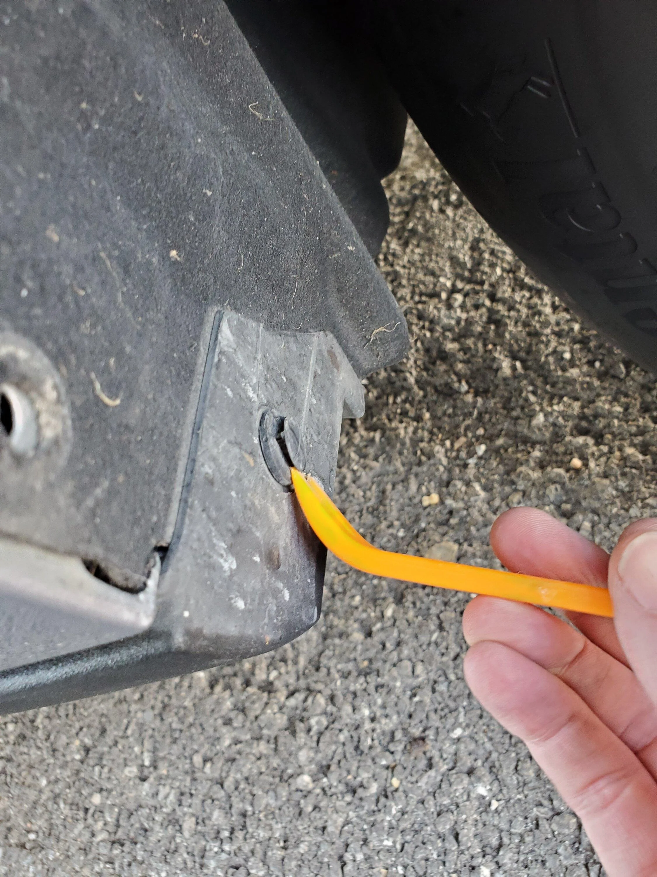 Ford Maverick Should I install mud flaps, feedback please 20230826_134406