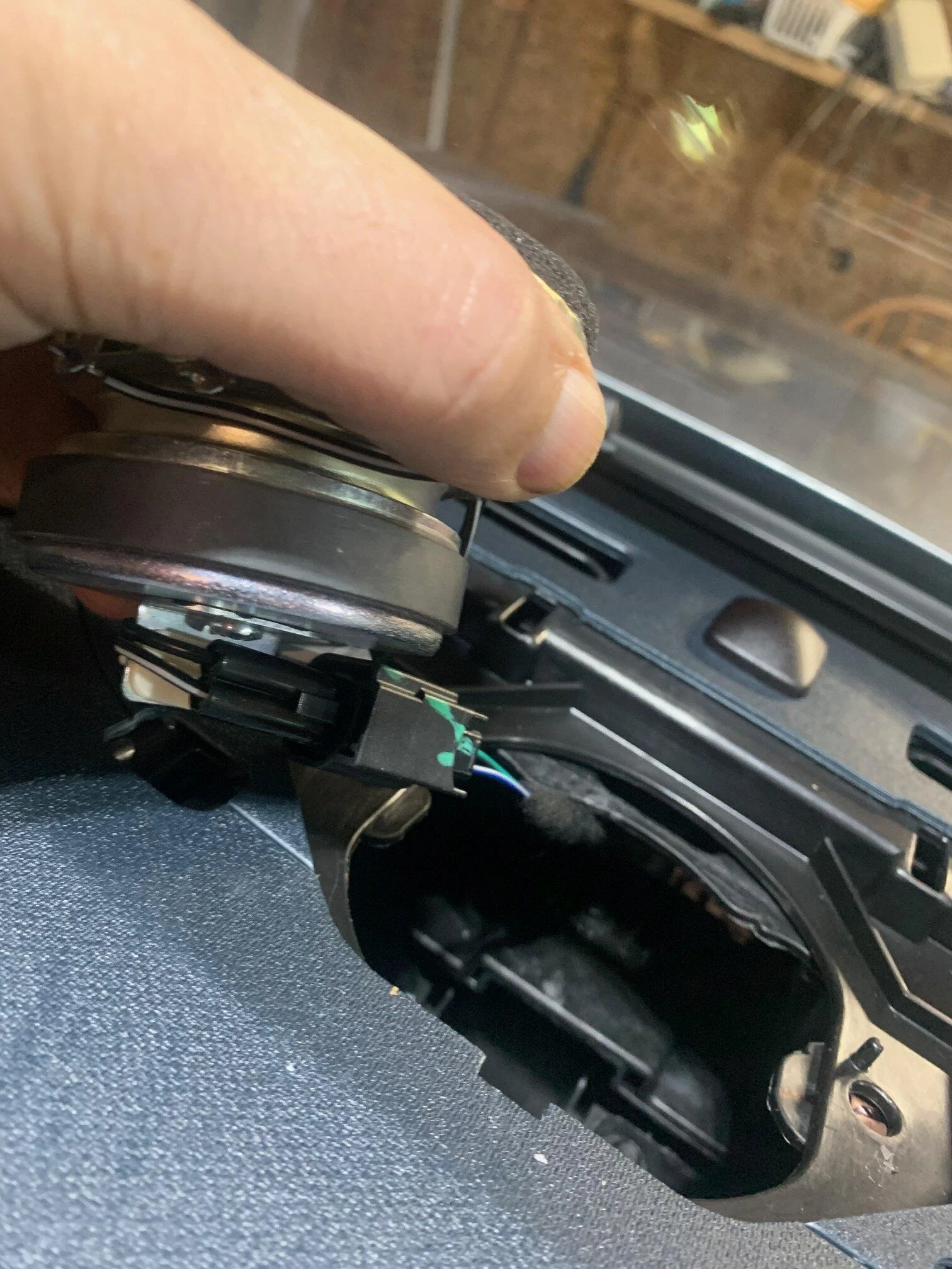 Ford Maverick Speaker color code center dash 1706473093872
