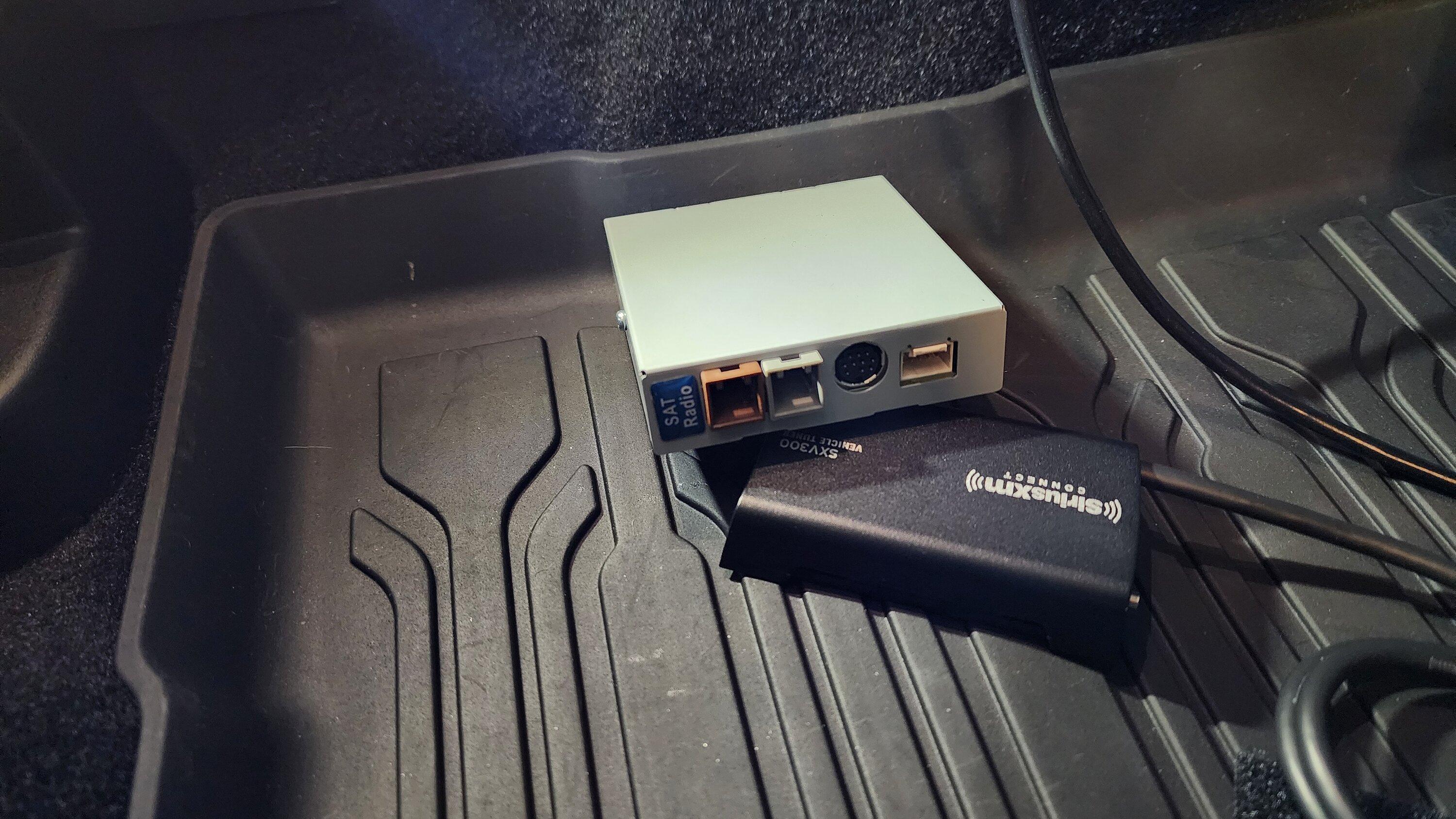 Ford Maverick Bought the Vais SiriusXM internal kit; anybody else installed one of these? 20240128_155033
