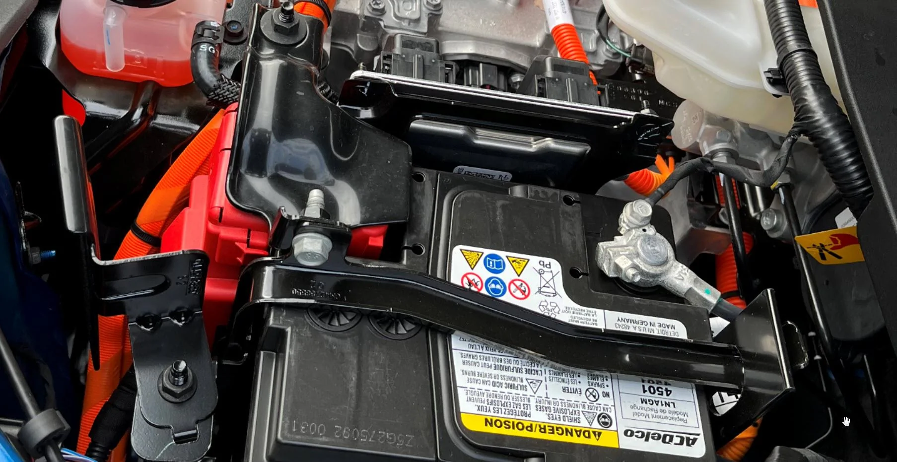 Ford Maverick Dead hybrid after work today Bolt's OEM LN1AGM - 2023-01-27