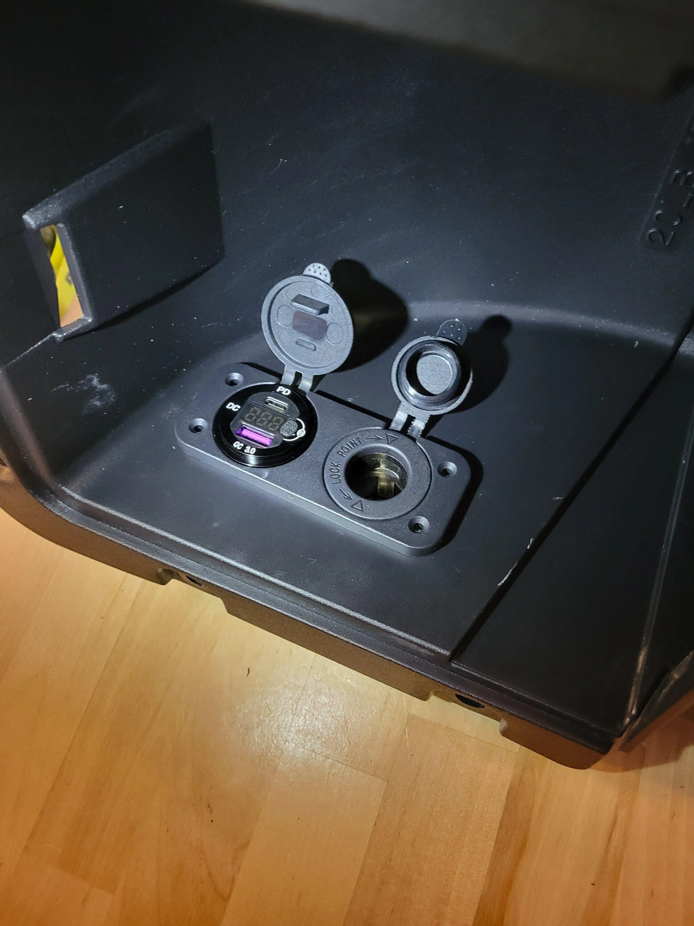 Ford Maverick Cubby USB and 12v install 20240127_110350