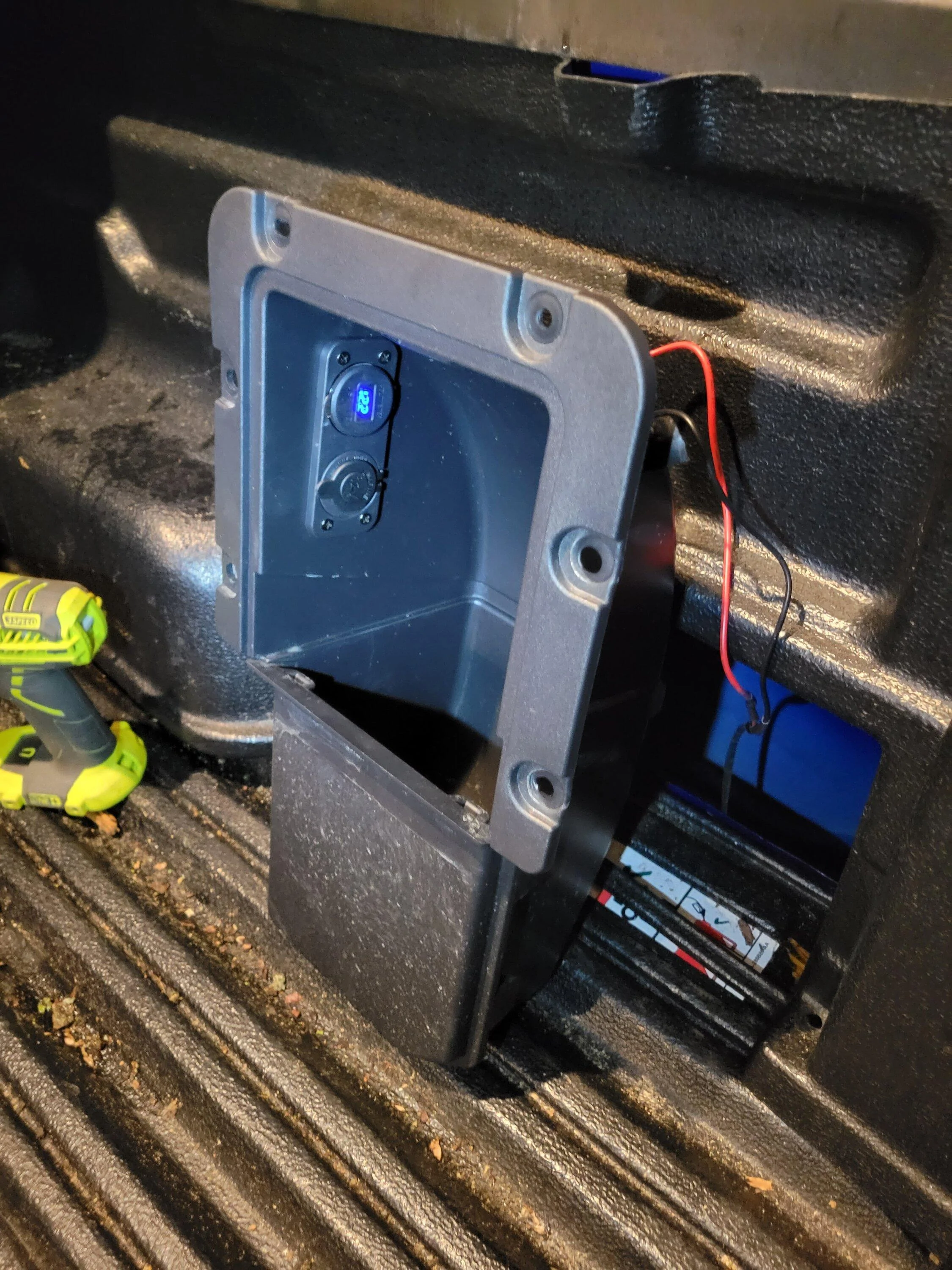 Ford Maverick Cubby USB and 12v install 20240127_111540