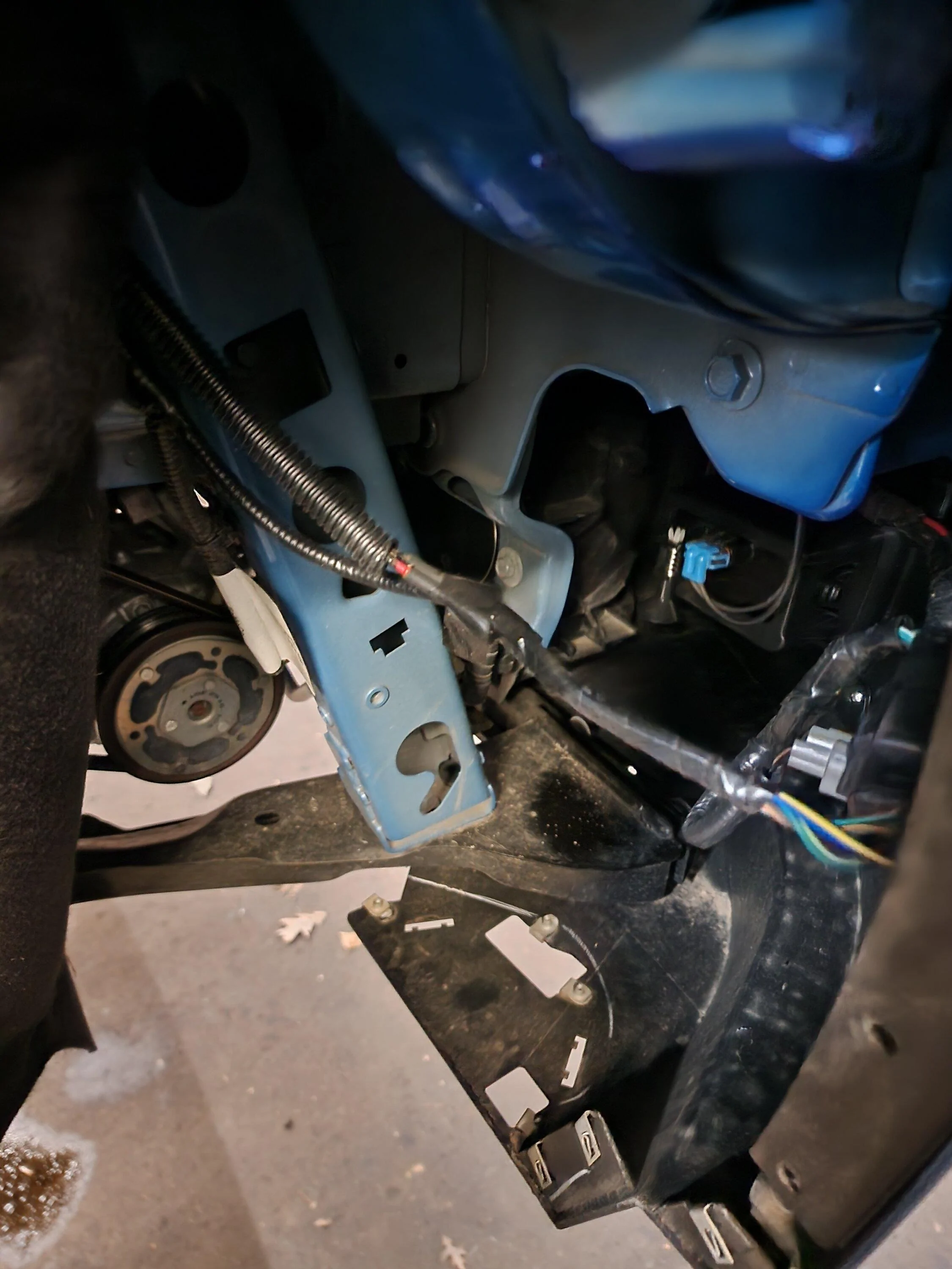 Ford Maverick F-150 Fog Lamp Switch and Wire Harness Installed in Maverick - DIY 20240202_193139