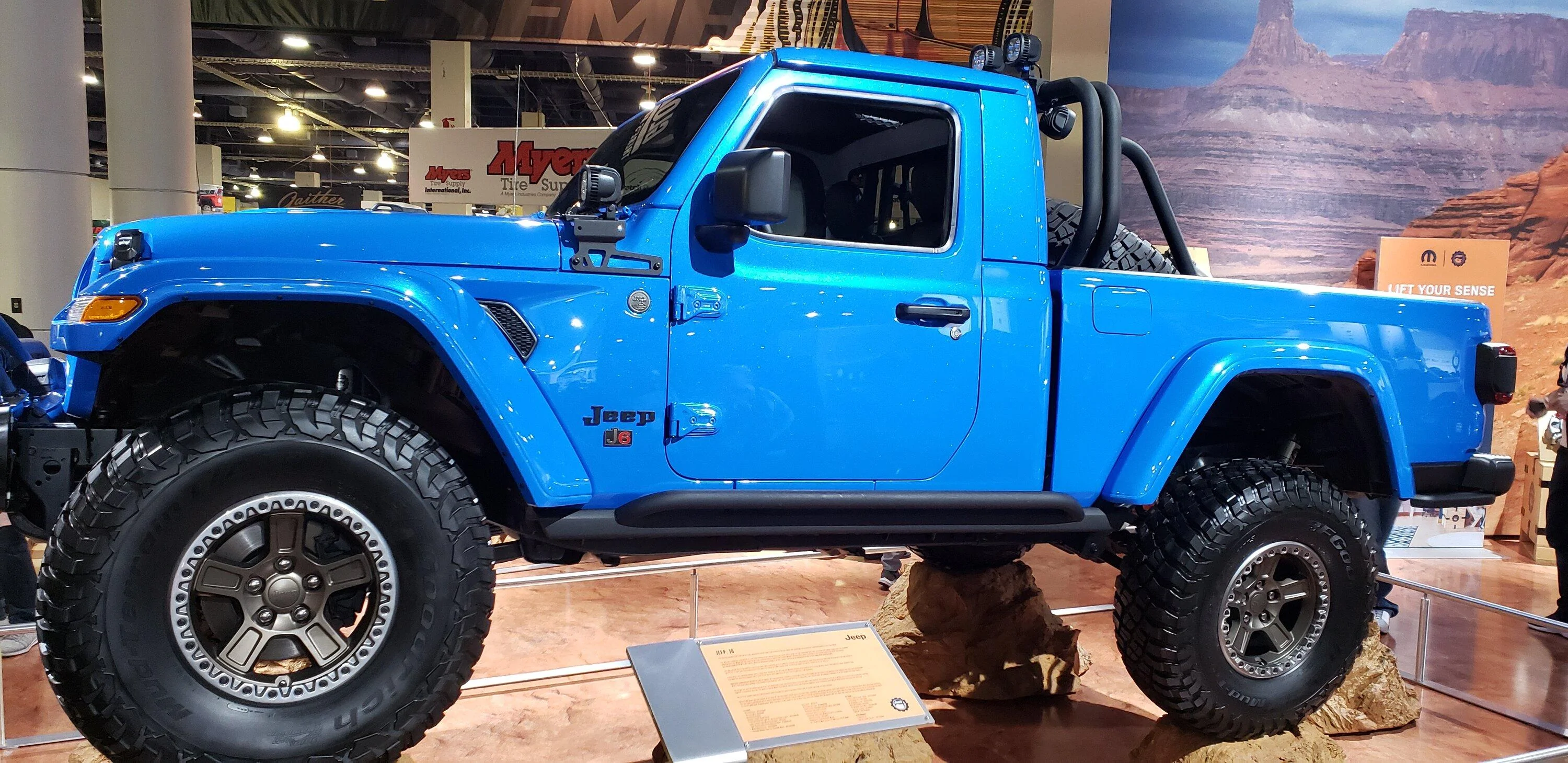 Ford Maverick 2025 Maverick refresh and other rumors (from display manager at auto show) 20191105_154757