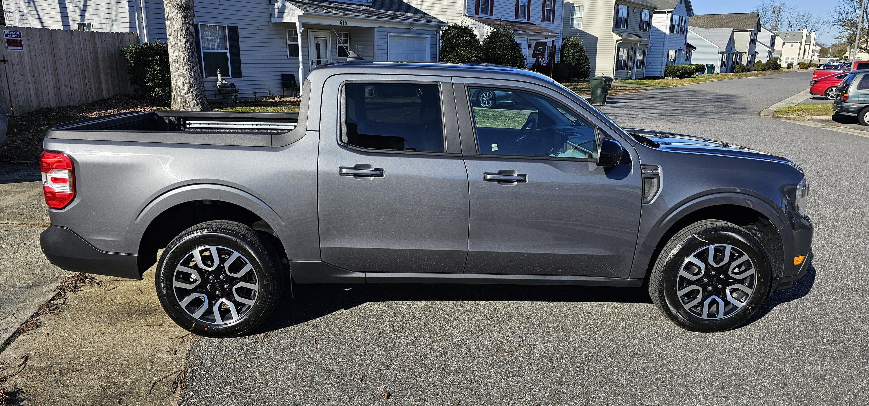 Ford Maverick 2024 Carbonized Gray Lariat Hybrid finally home 20240203_142541