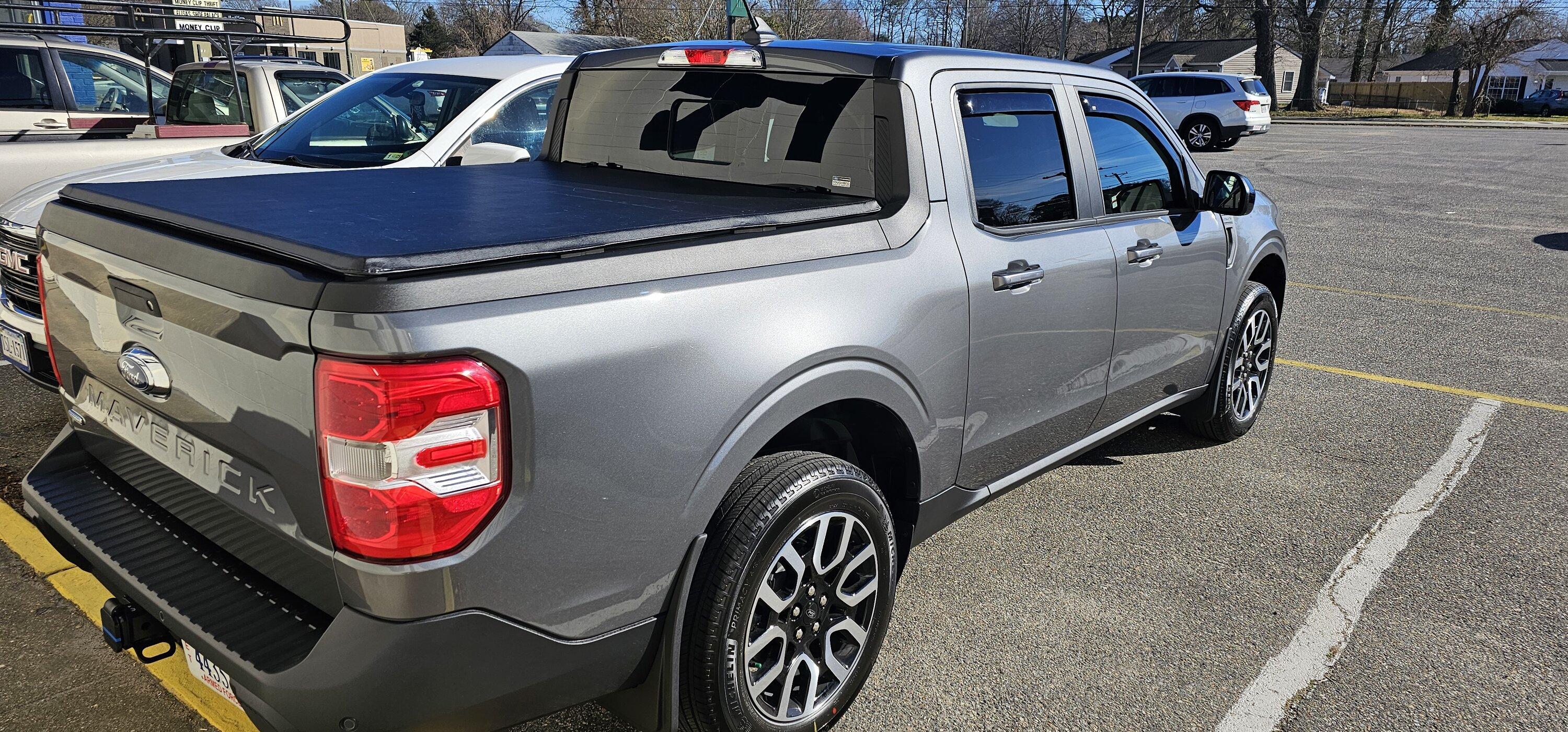 Ford Maverick 2024 Carbonized Gray Lariat Hybrid finally home 20240204_143004