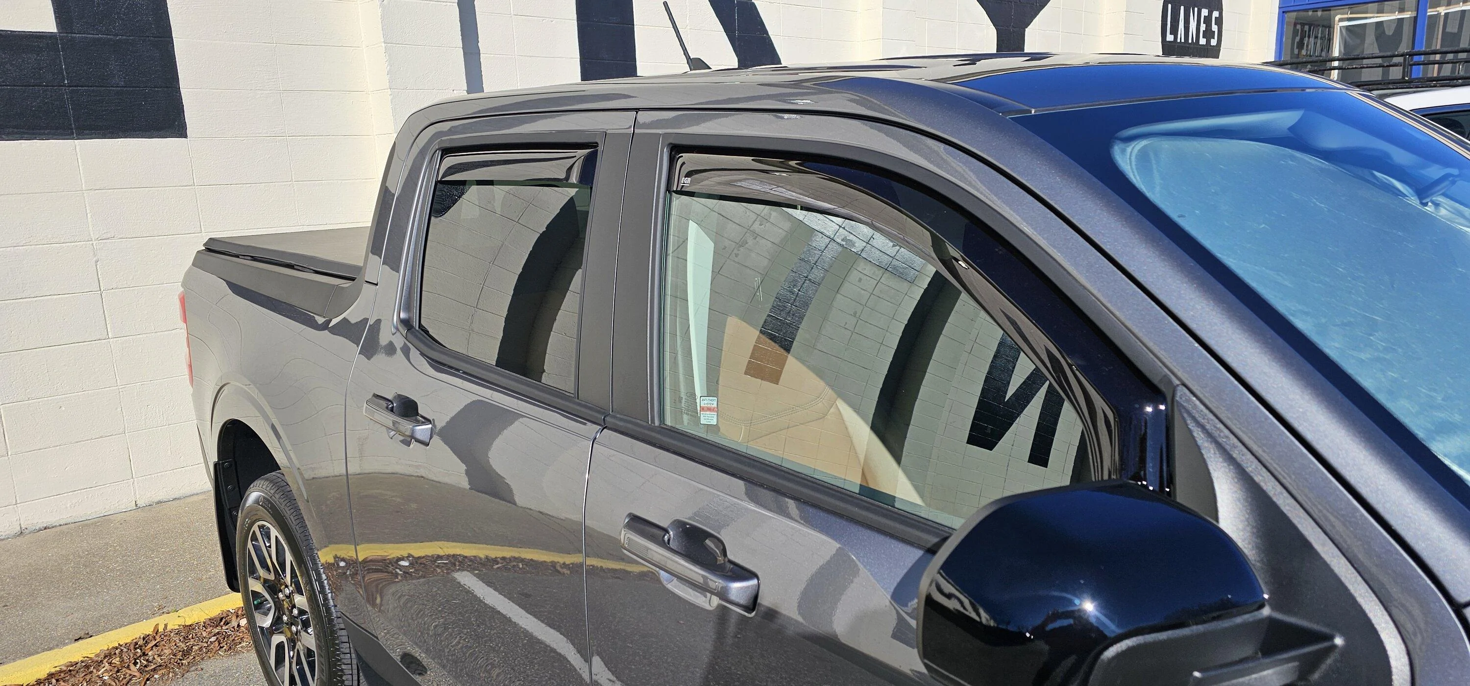 Ford Maverick 2024 Carbonized Gray Lariat Hybrid finally home 20240204_142946