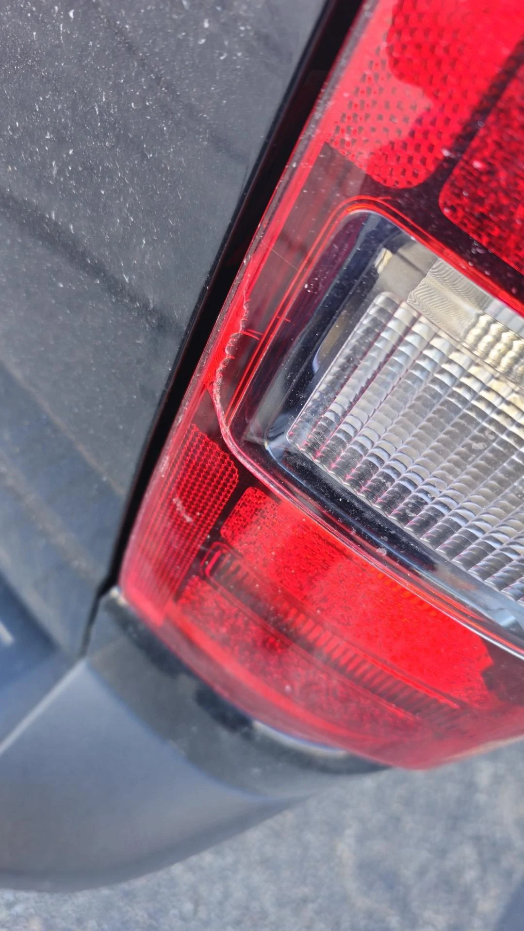 Ford Maverick P/N for rear right tail light KsSIhWV