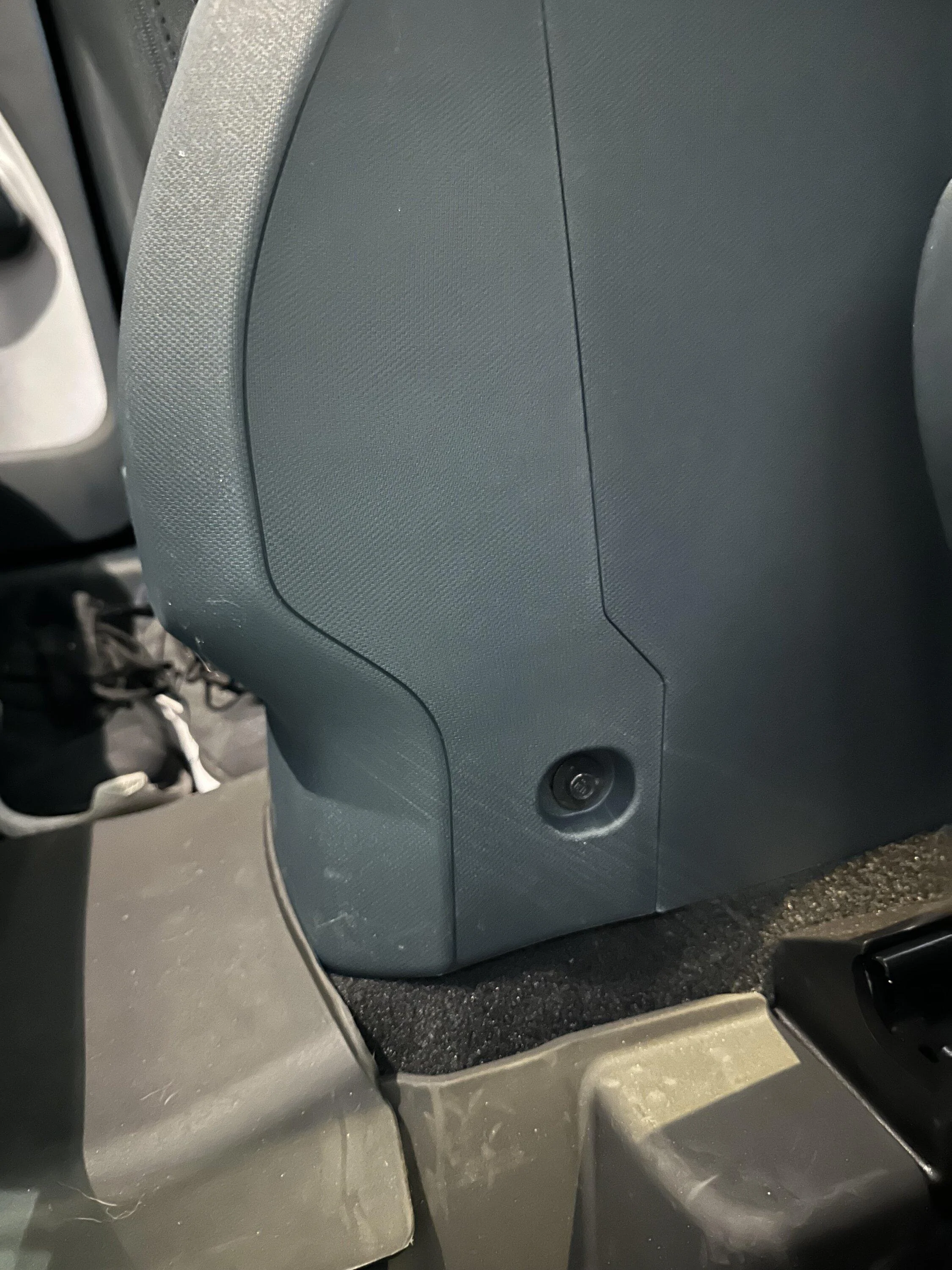 Ford Maverick Center armrest console removal how-to? IMG_0093