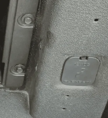 Ford Maverick What type of adapter to use here (bed outlet)? 1707445978679