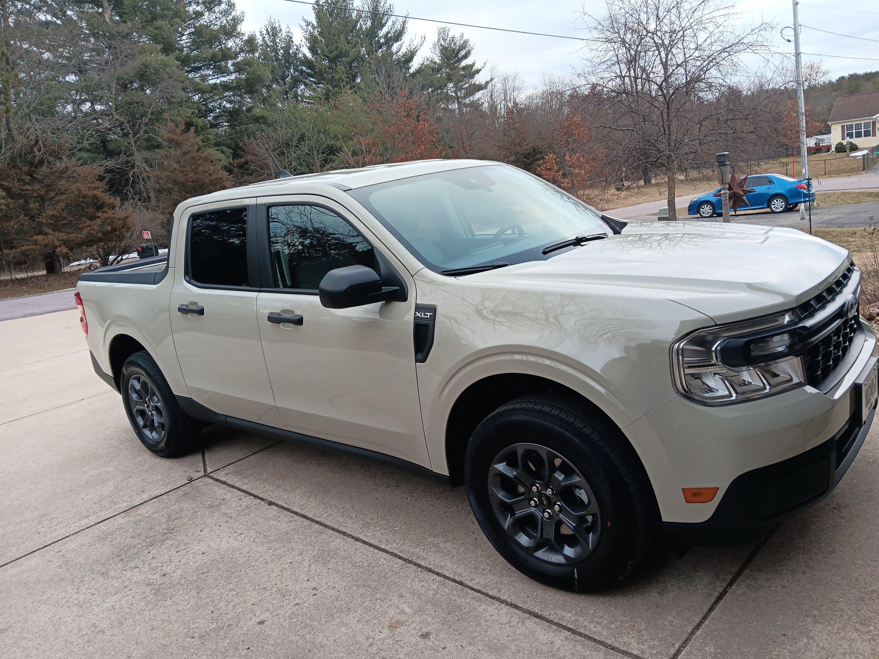 Ford Maverick Terrain color photos? 1000010470