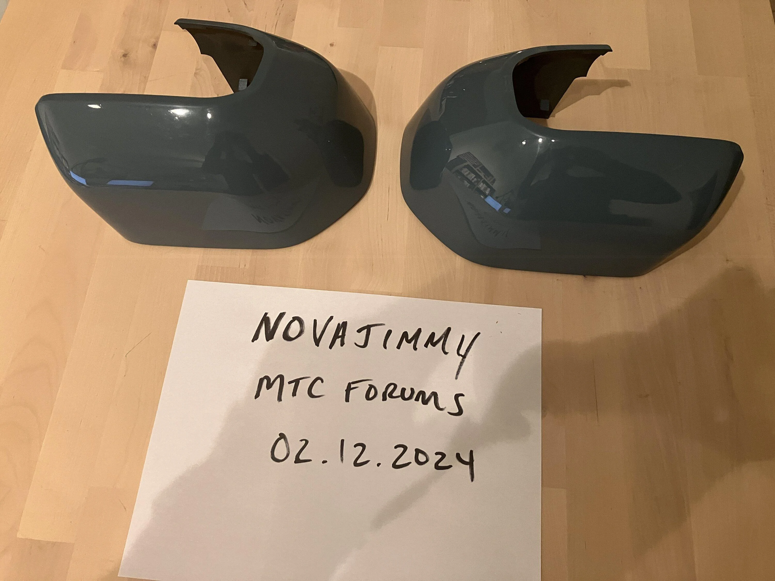 Ford Maverick FS: Paint matched mirror caps (Area 51) IMG_1647
