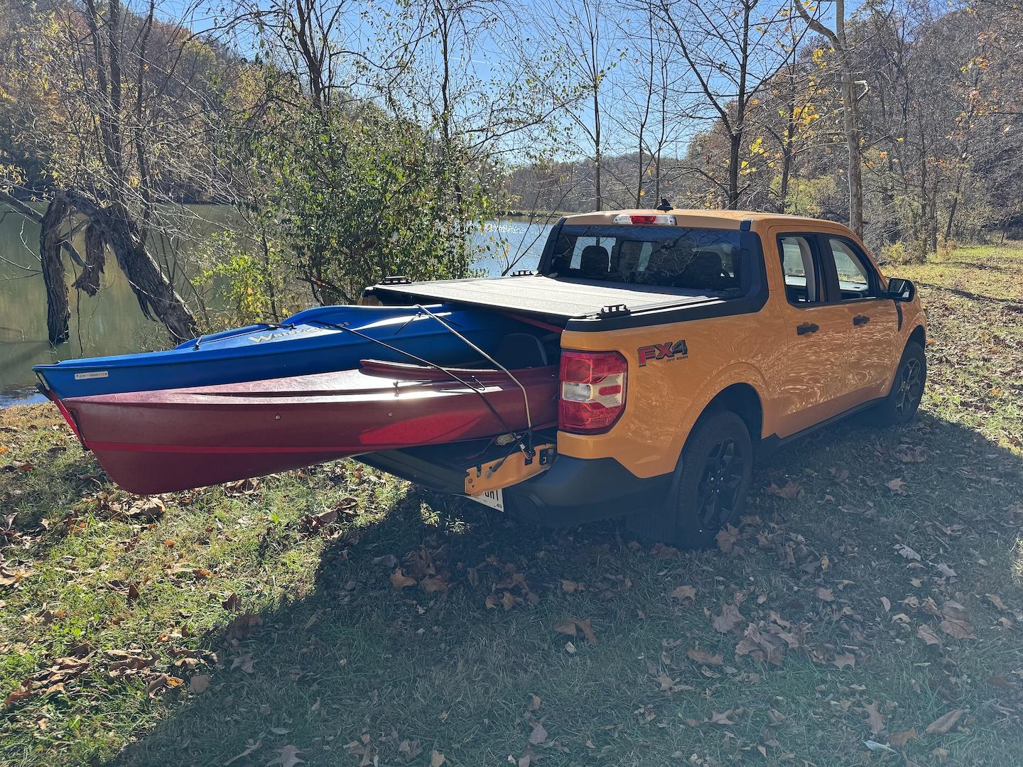 Ford Maverick Ideal setup for hauling canoe? Mav_kayaks